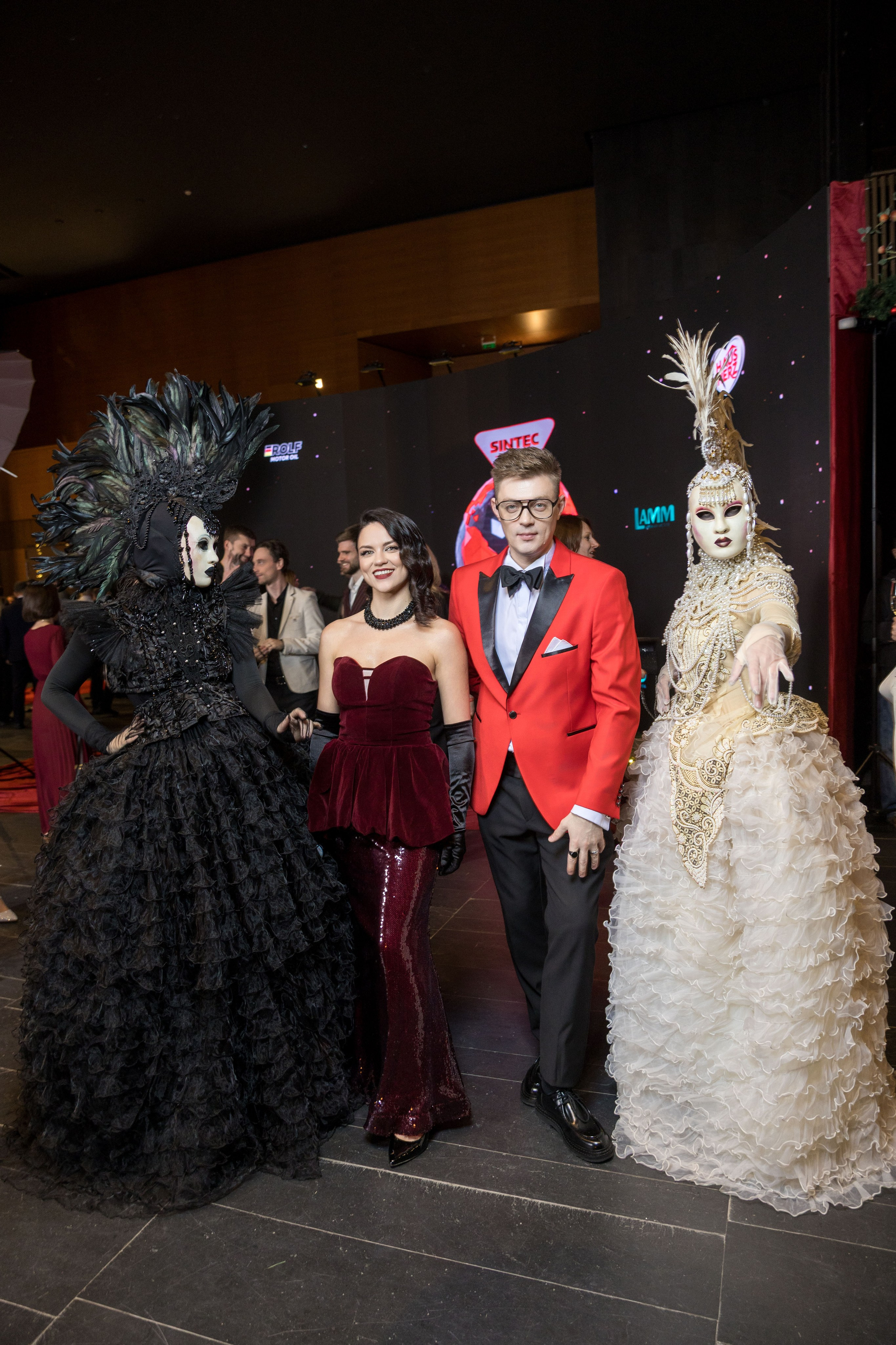 Новогодний корпоратив SINTEC Group. Ведущая Москва Лена Чайка