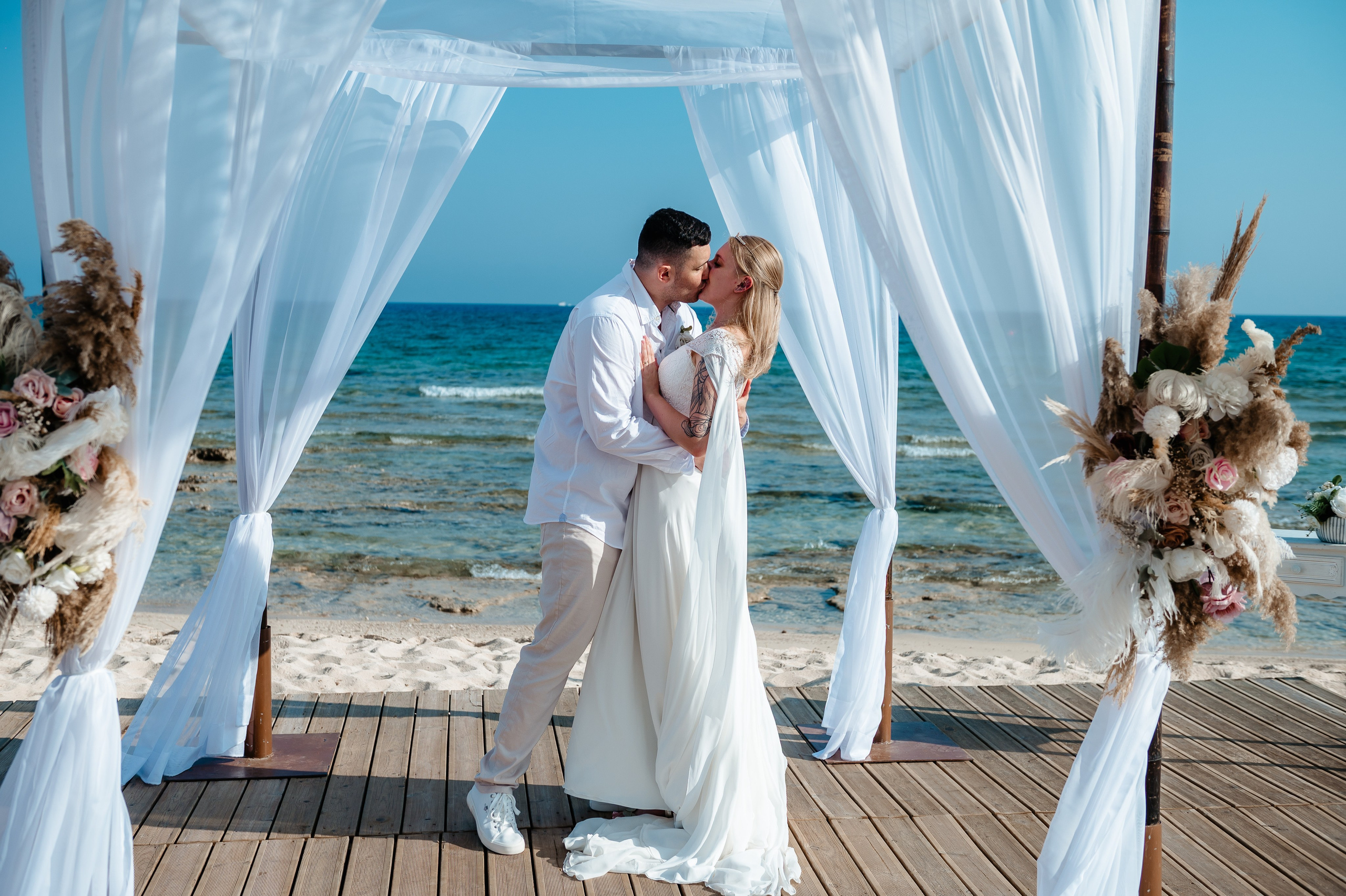 Ceremony sirens beach. AdrianOltean.wfolio.pro