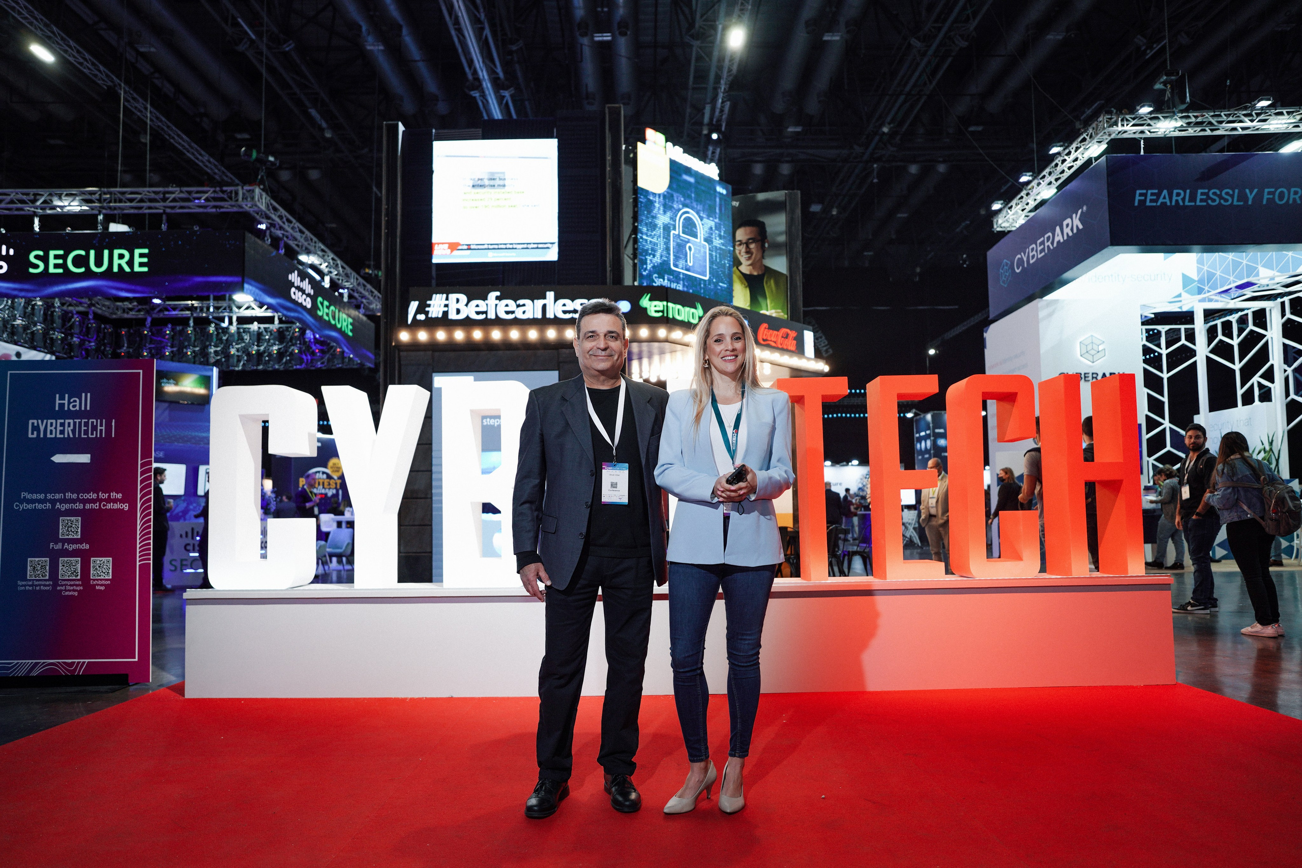 Business. Dmitry Gorodetsky Event Photographer