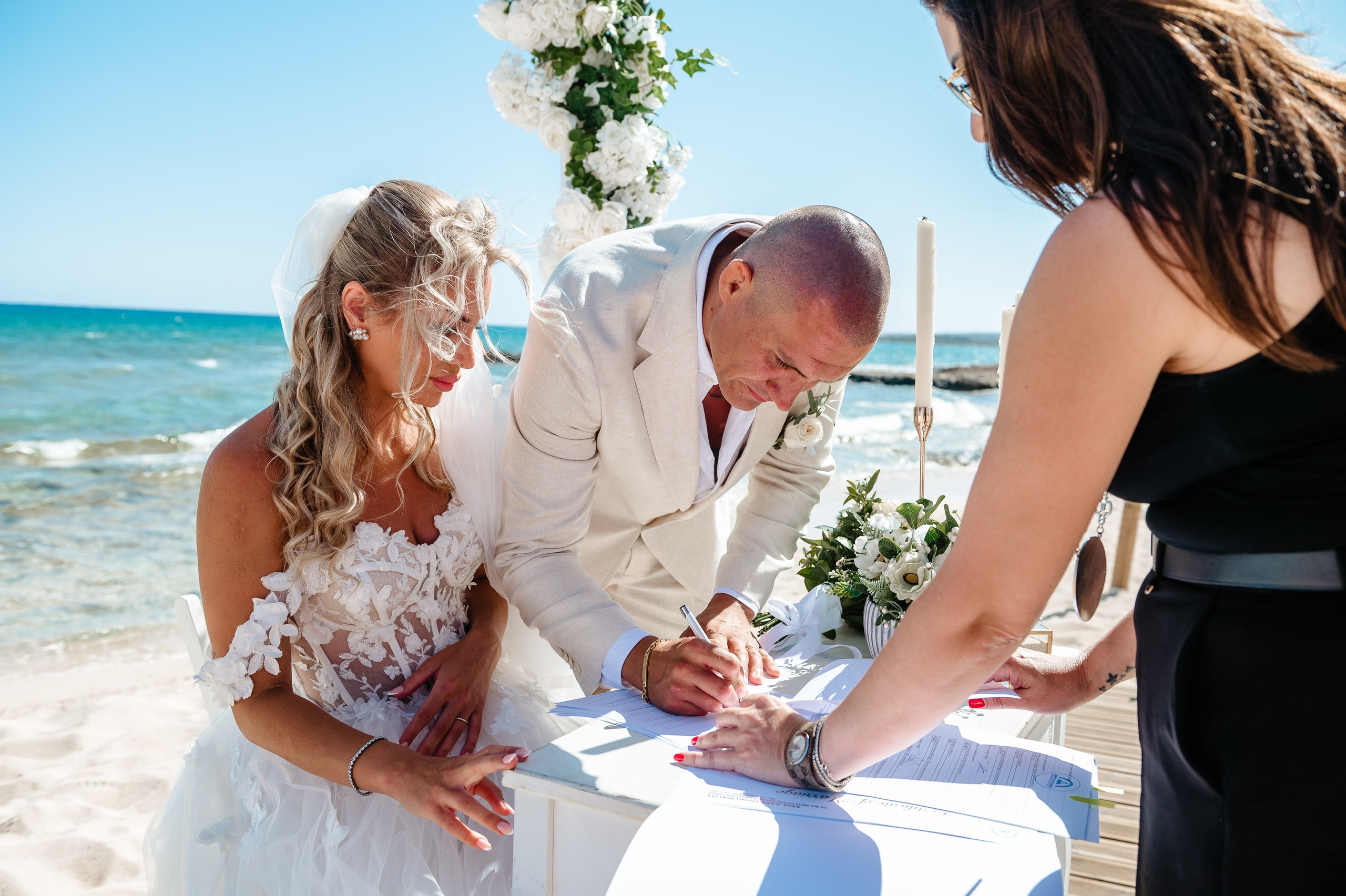 Sirens beach ceremony. AdrianOltean.wfolio.pro