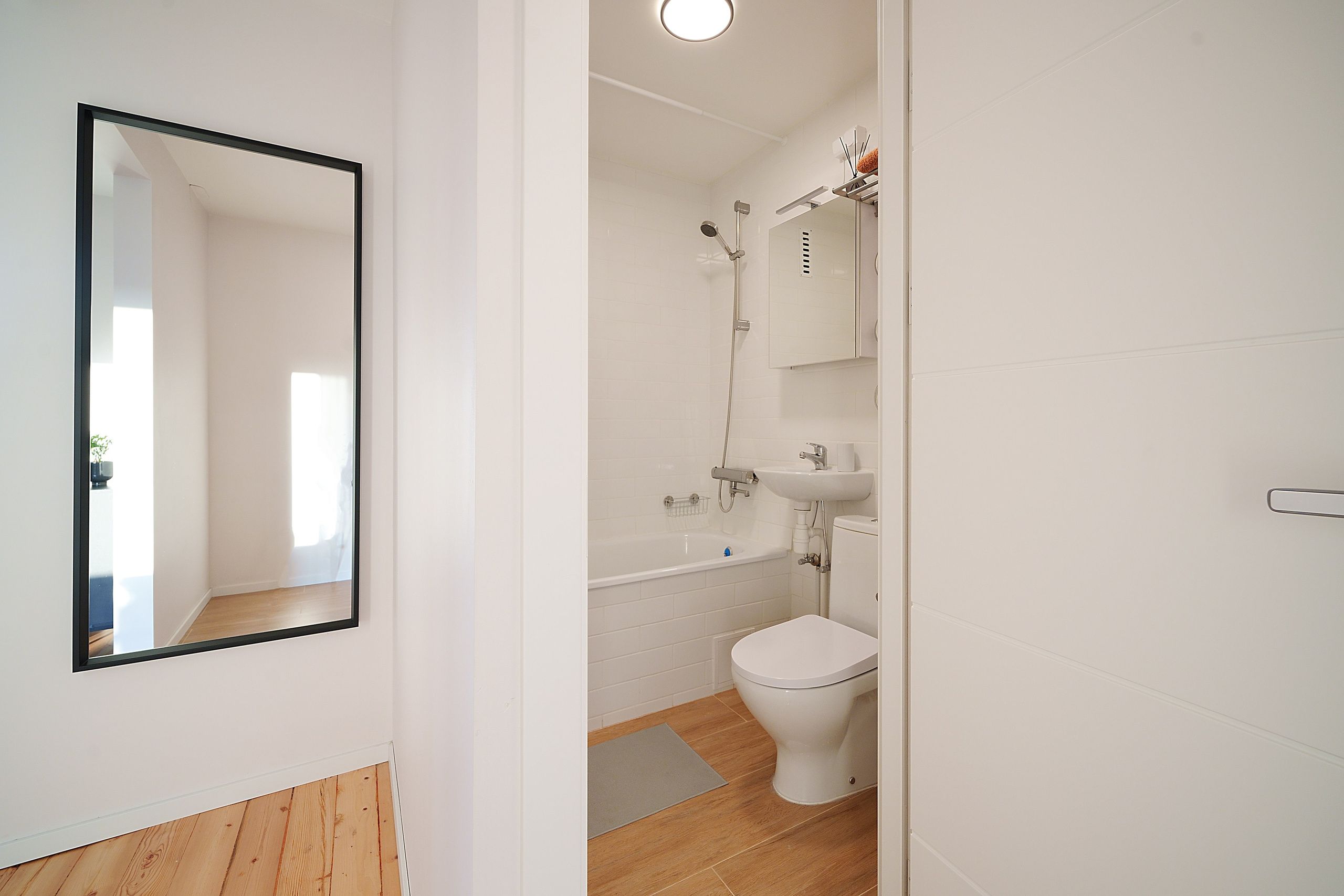 Vileišio g. 24. Elina Sapiega fotografė Vilniuje