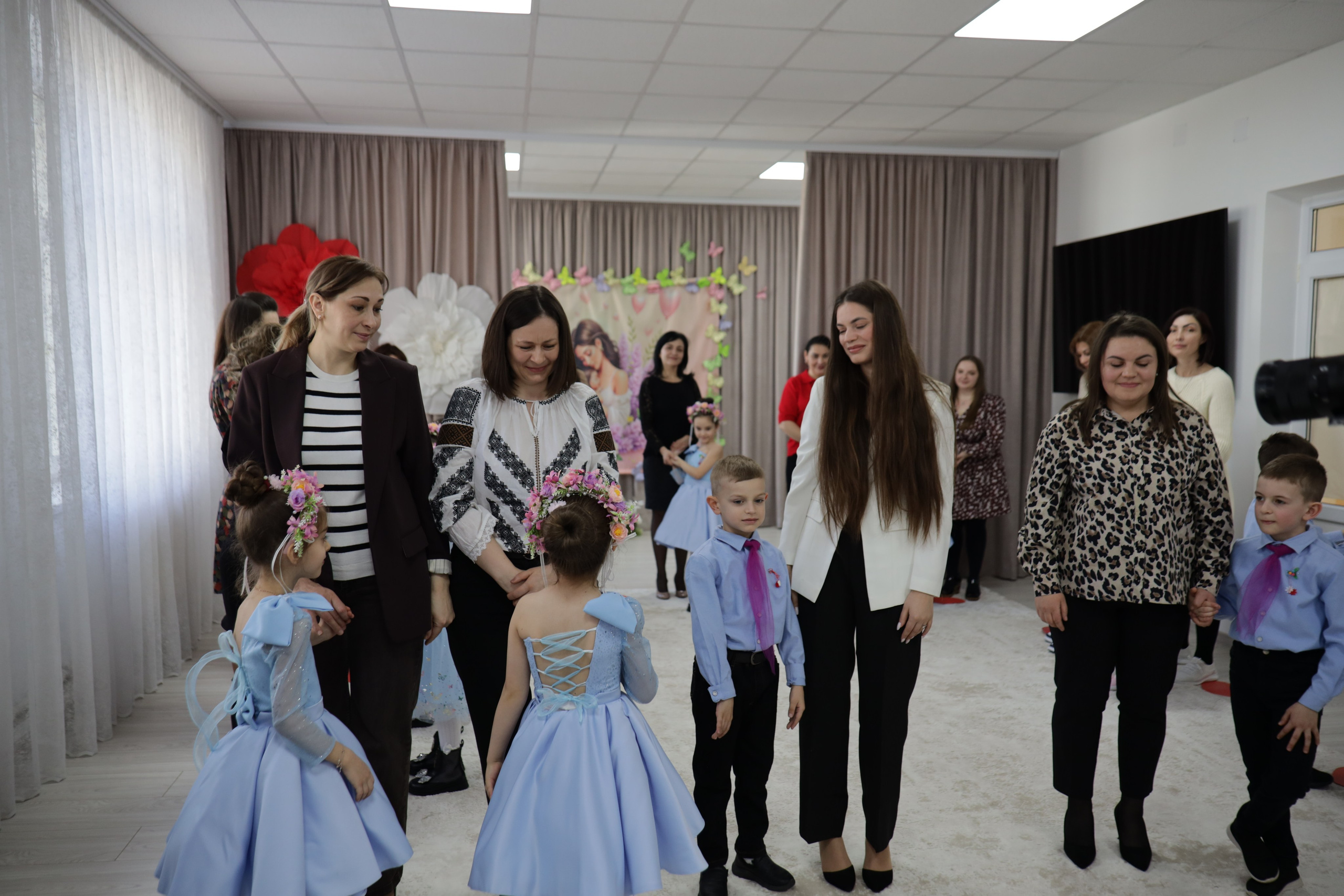 Mama în ochi de copil.... Alika Dia- Fotograf în Republica Moldova, Strășeni