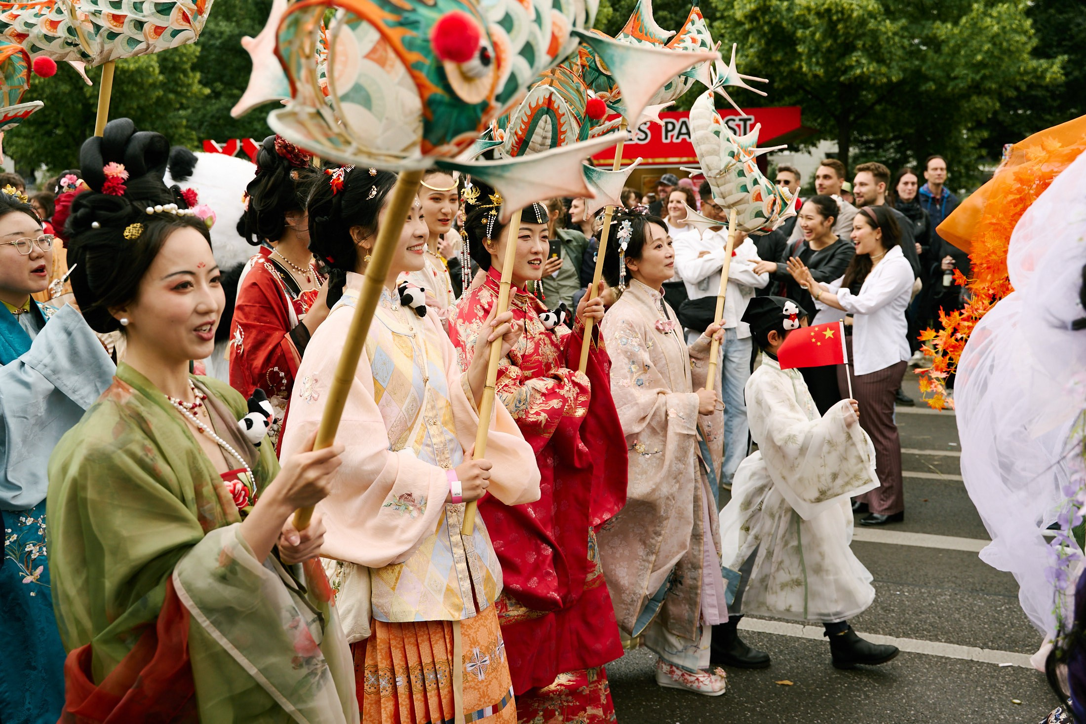 Karneval der Kulturen 2025. Photorgrapher Berlin: Event, Portrait and commercial photography