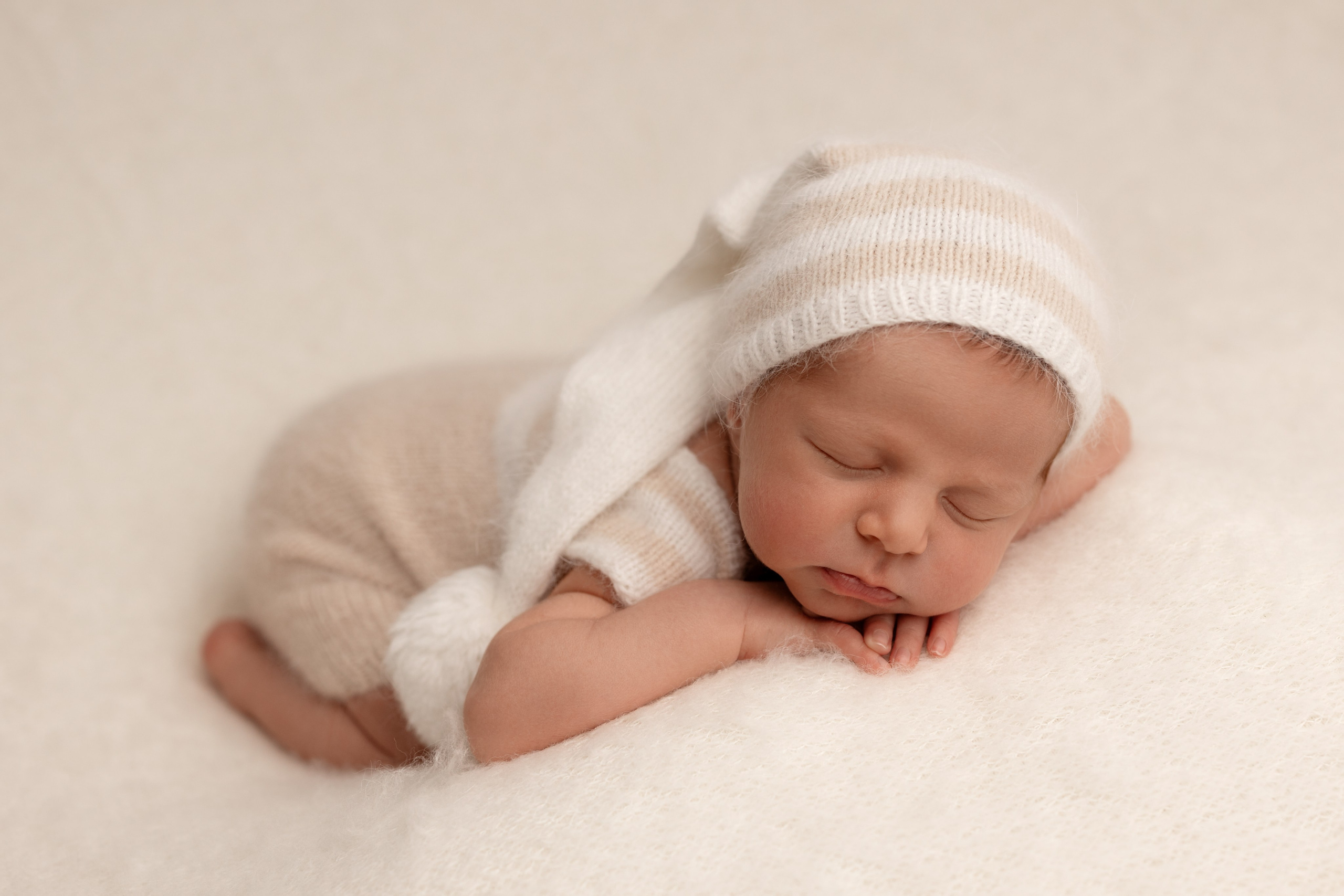 LEONARDO NEWBORN. Yulisphotography Ravenna - Fotografo Romagna // Fotografo Gravidanza