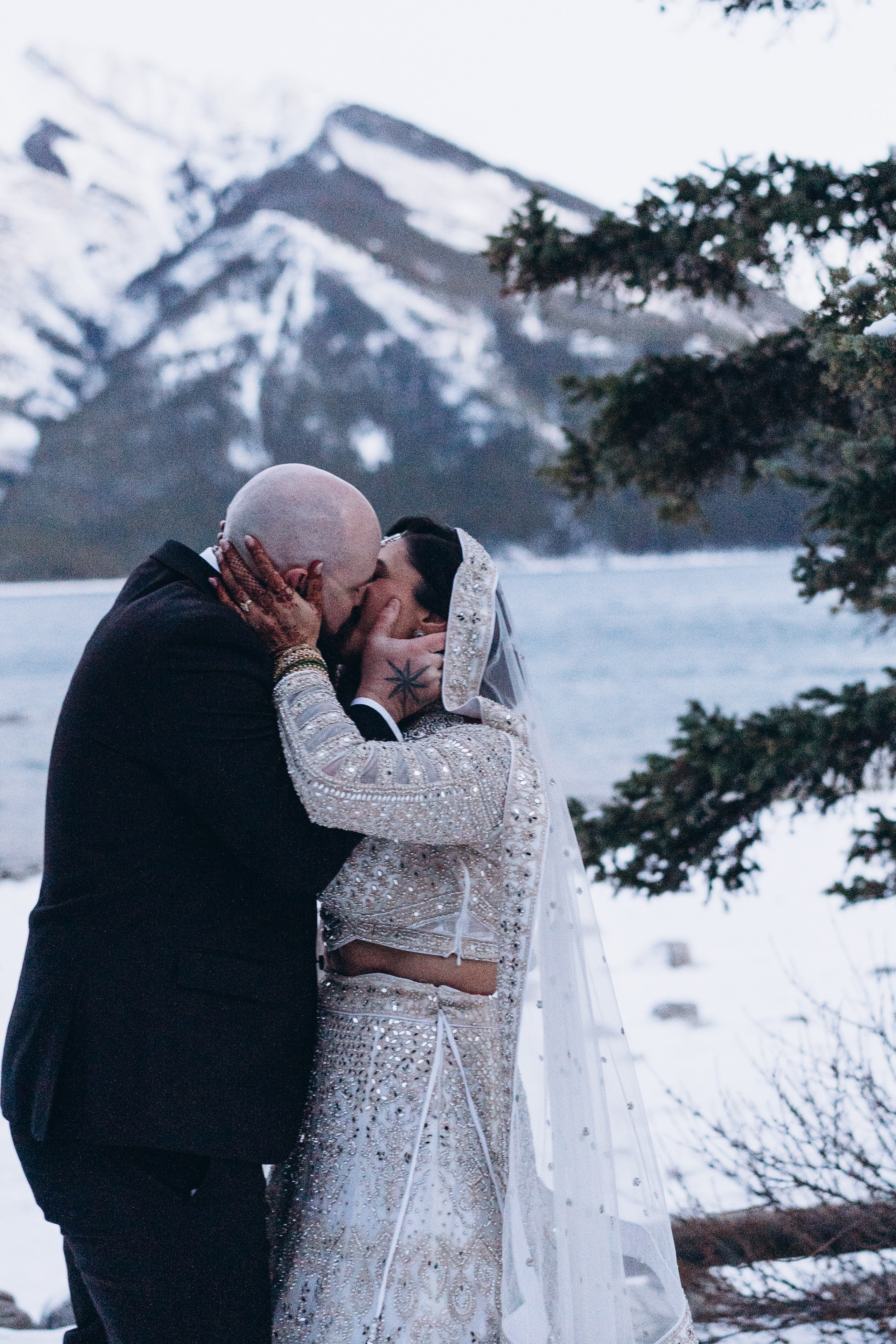 Neetu & Stewart. Calgary Wedding & Lifestyle Photographer — Yevhen Polishchuk