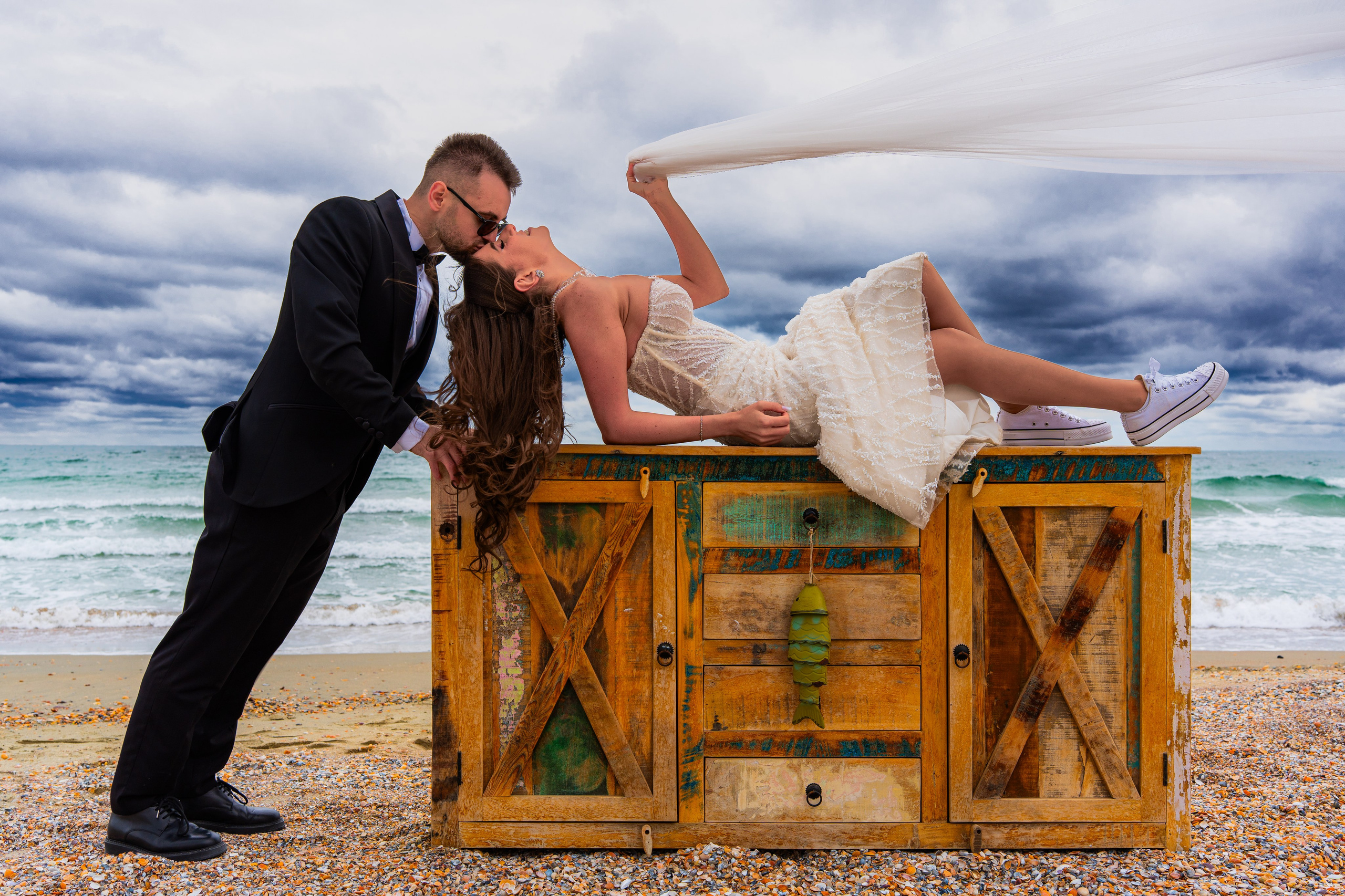 GEORGIANA&ALEX - TRASH THE DRESS. Fotograf Nuntă | Lucian Murgeanu - Fotograf Profesionist Evenimente