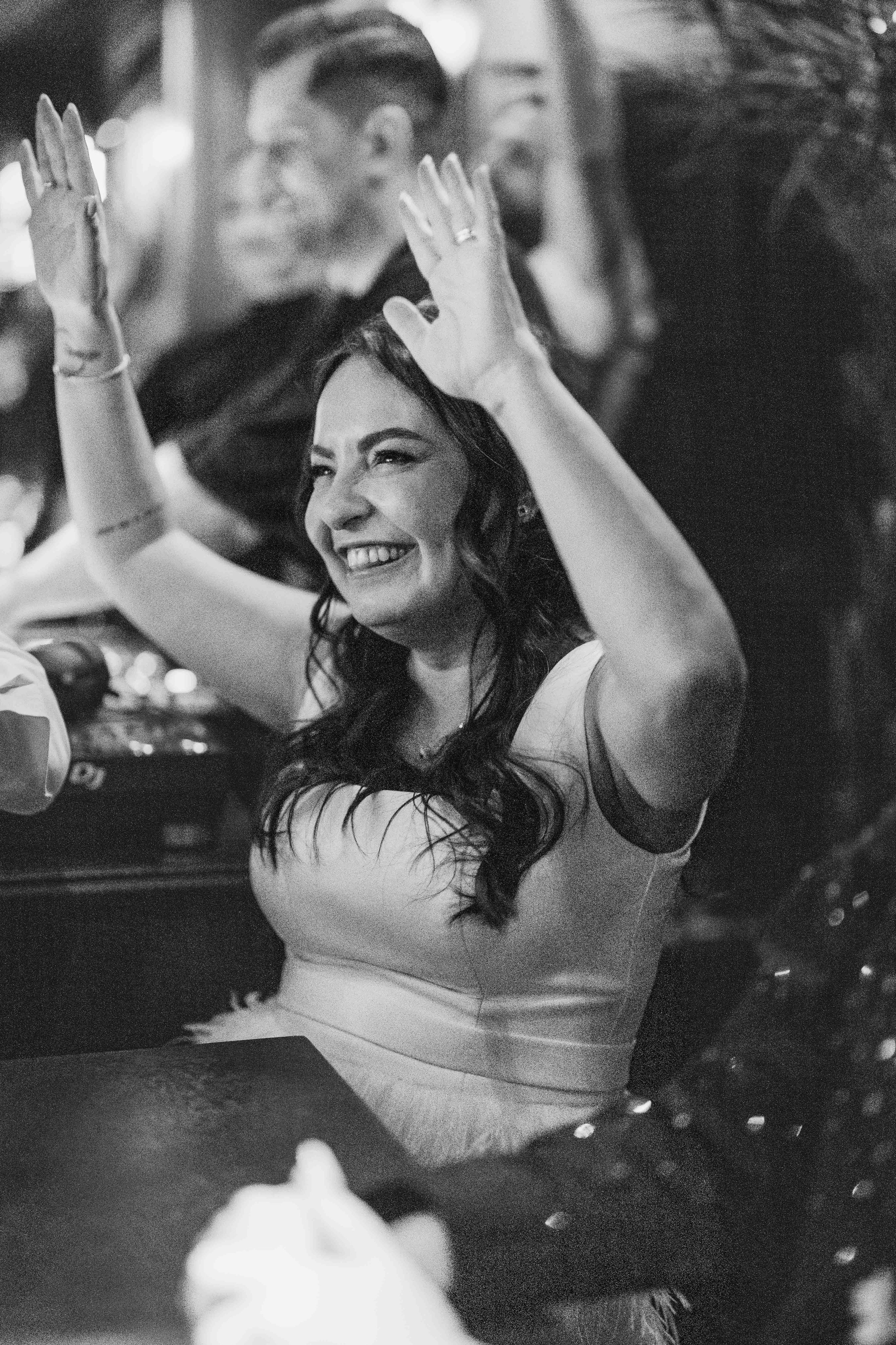 PARTY. Gabriel Florea — Fotograf nuntă București