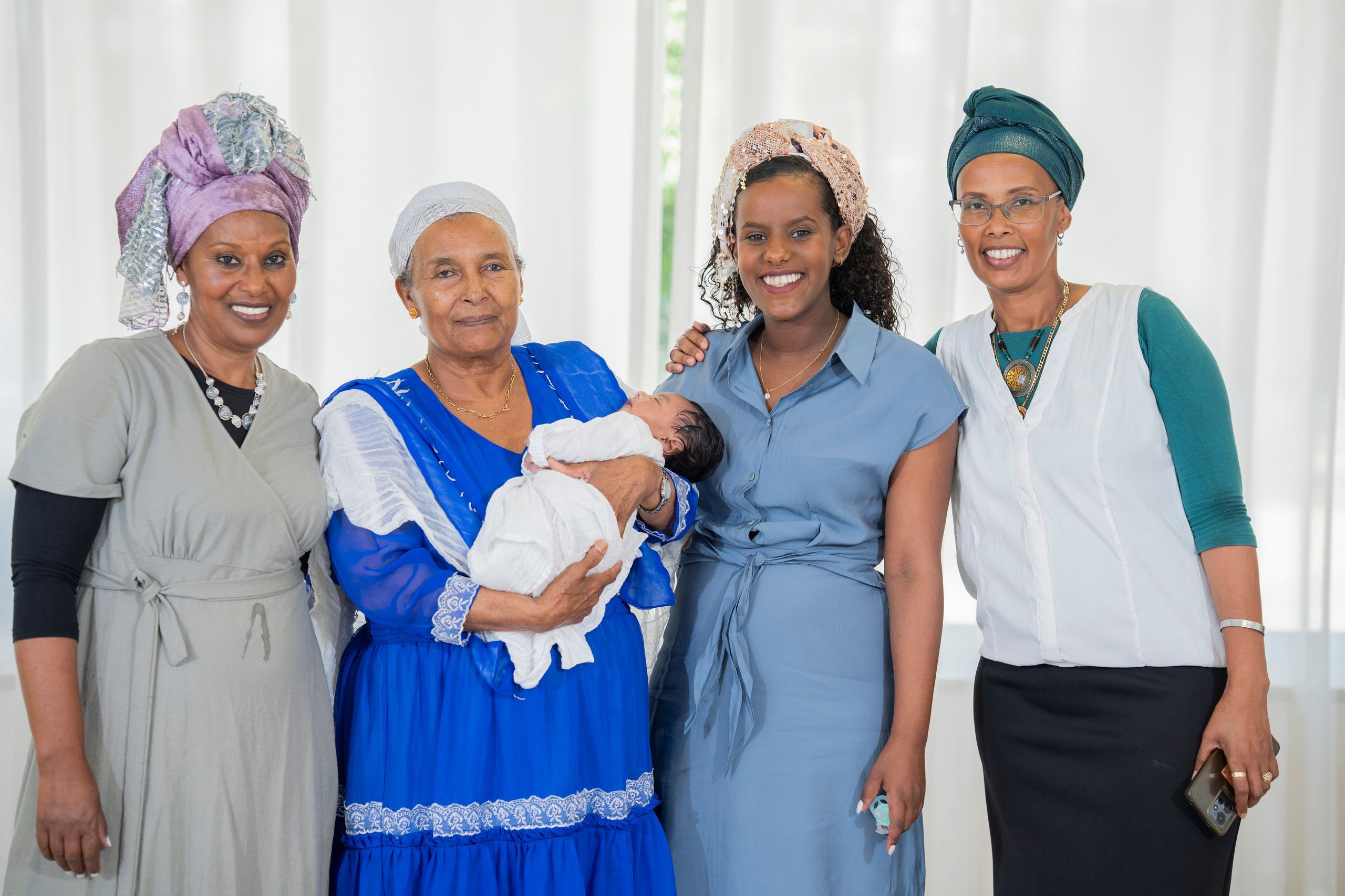 משפחת סלומון. יוסף מזרחי צילום חתונה, ברית וזוגיות. צלם מקצועי שאוהב להוציא אתכם הכי יפים ברגעים הכי מרגשים