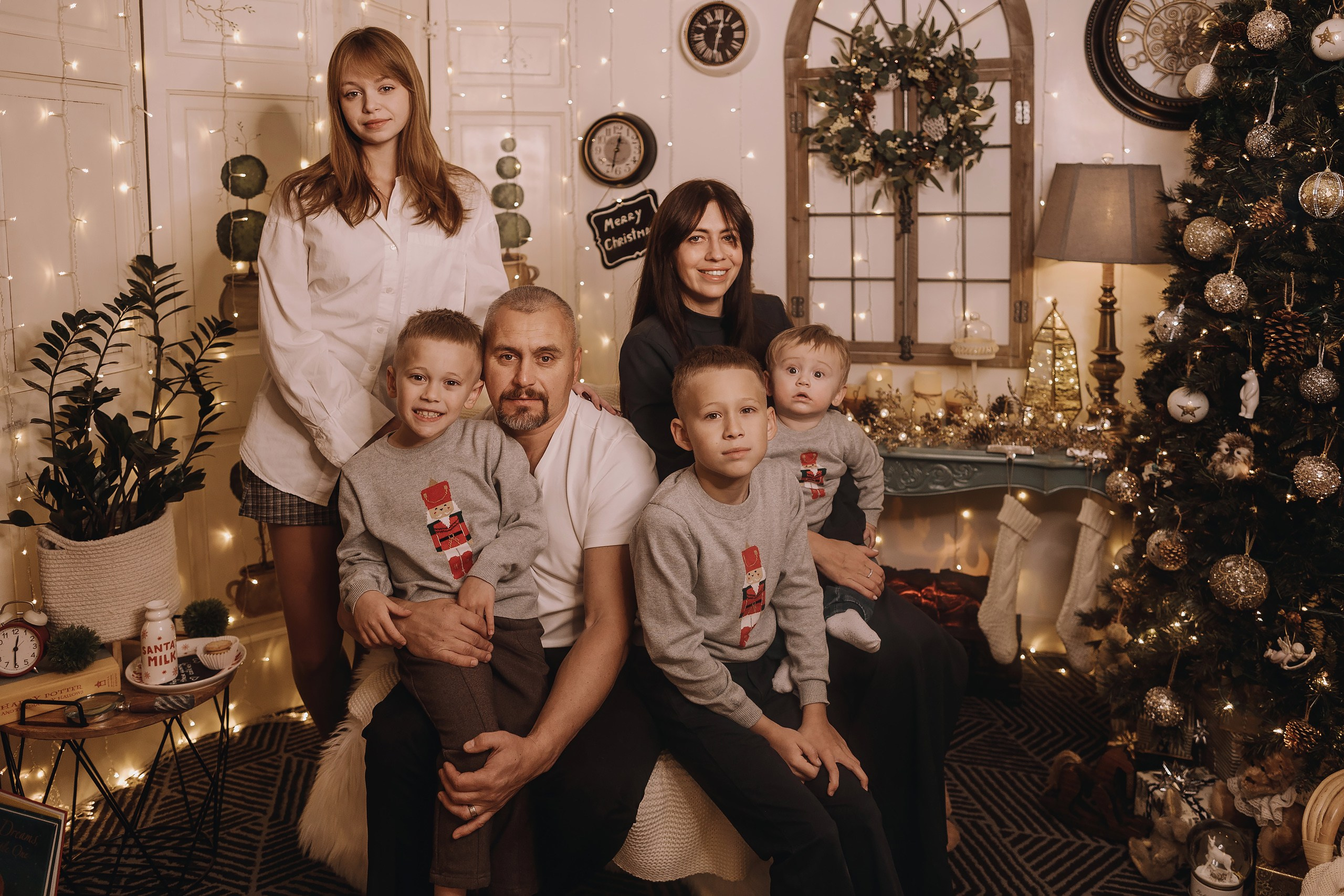 26.11.2023 Christmas Photoshoot. Wedding family event photographer in Chicago Nick Yushevich
