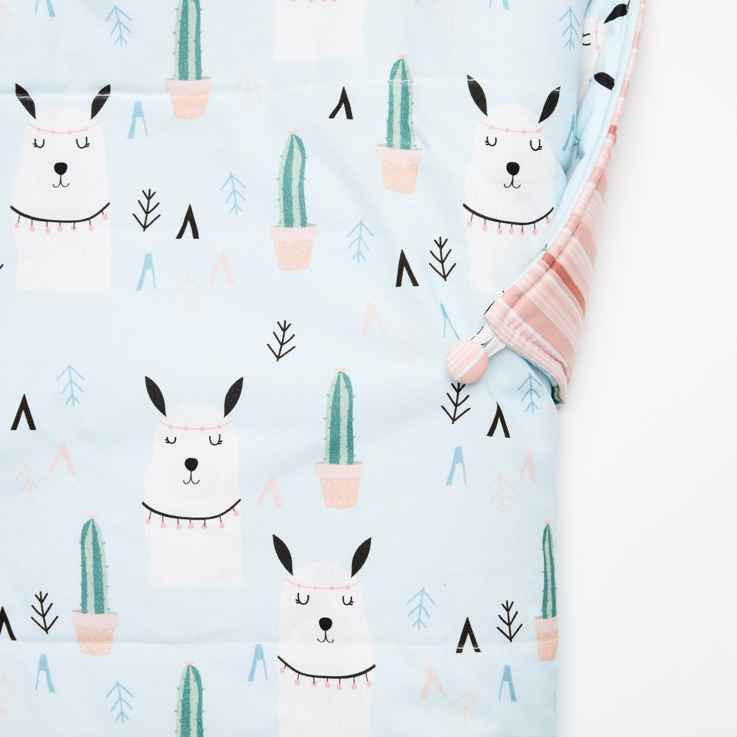 Одежда. Предметная фотосъемка в Алматы. Студия фото и видео съемки товаров