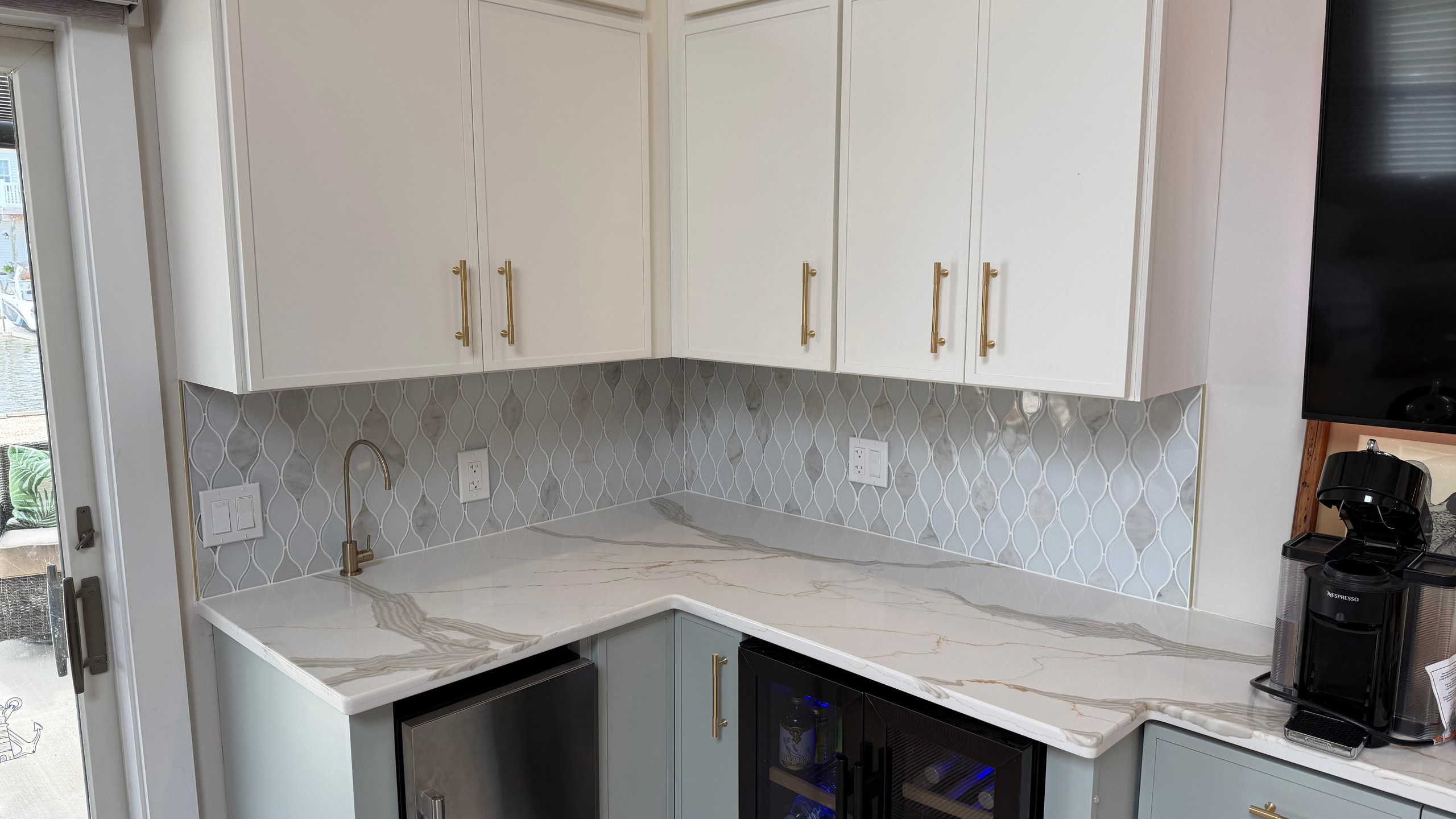 Backsplash. TIME OF TILE Certified tile installer in Long Beach Island NJ