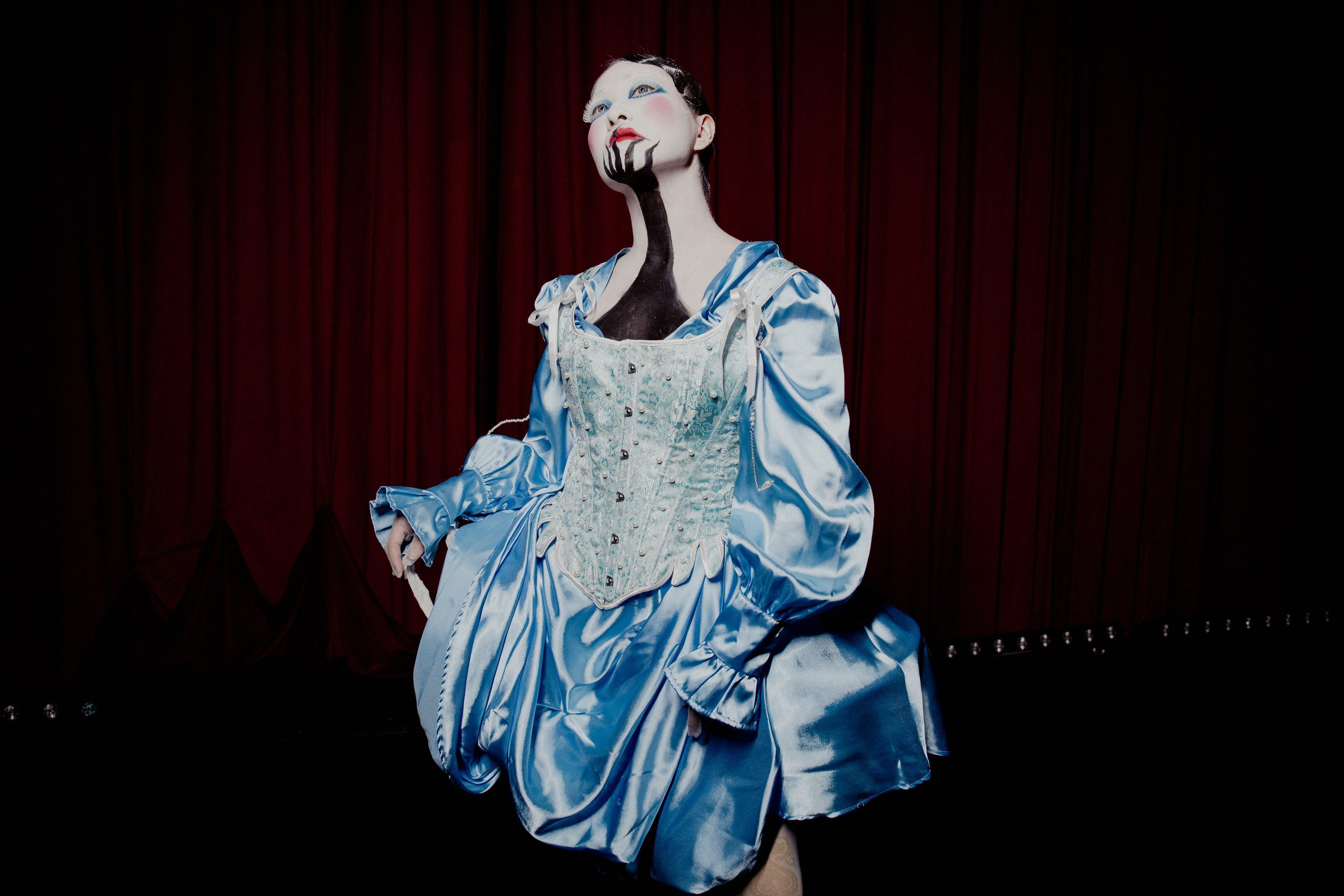 Behind the GOODWILL world. Stylist Alexandra Dergunova