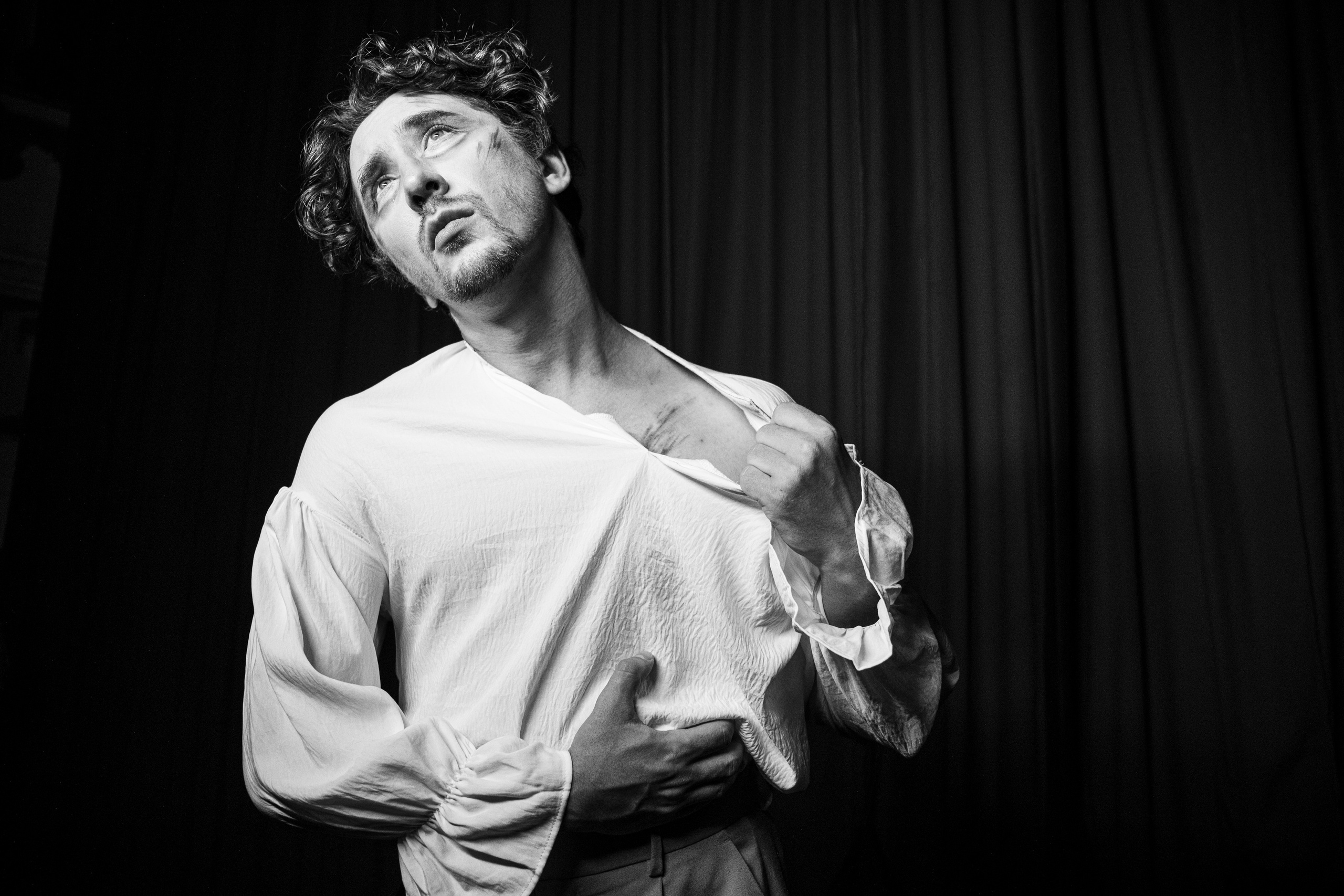 Behind the GOODWILL world. Stylist Alexandra Dergunova