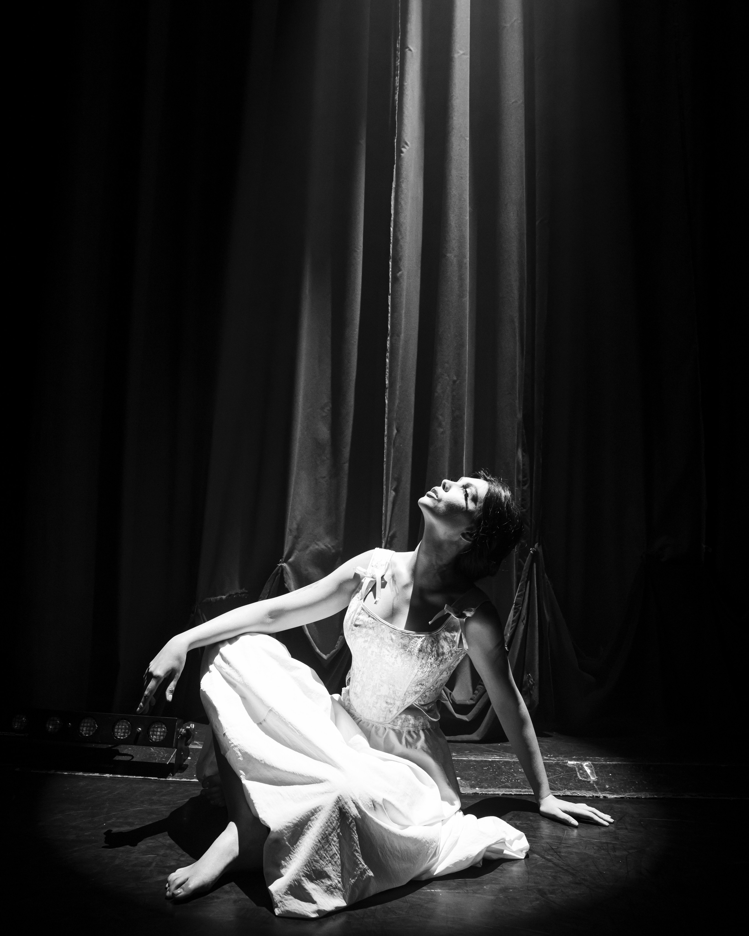 Behind the GOODWILL world. Stylist Alexandra Dergunova