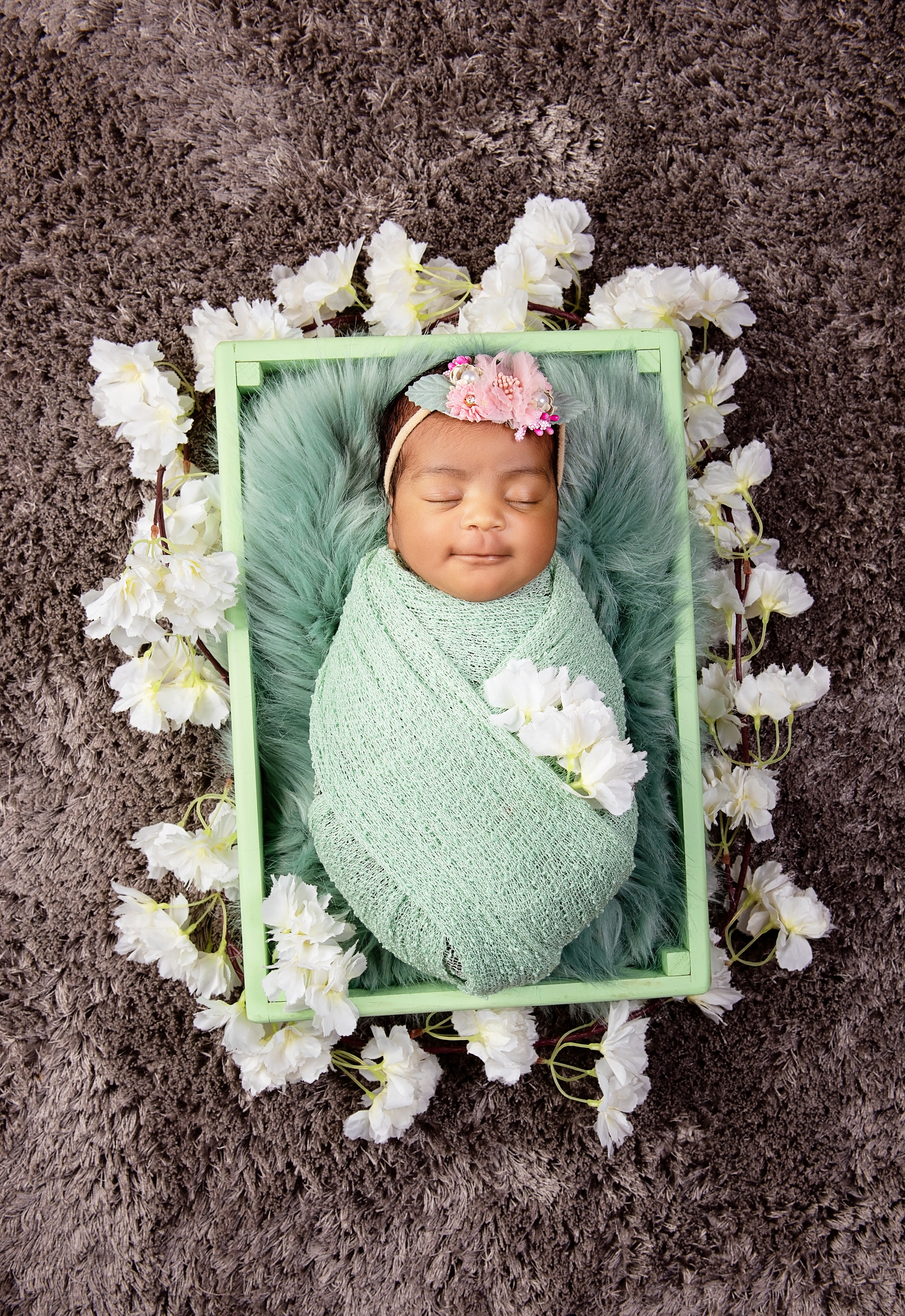 Beautiful African 1 week baby girl newborn photography photo Mombasa Kenya 