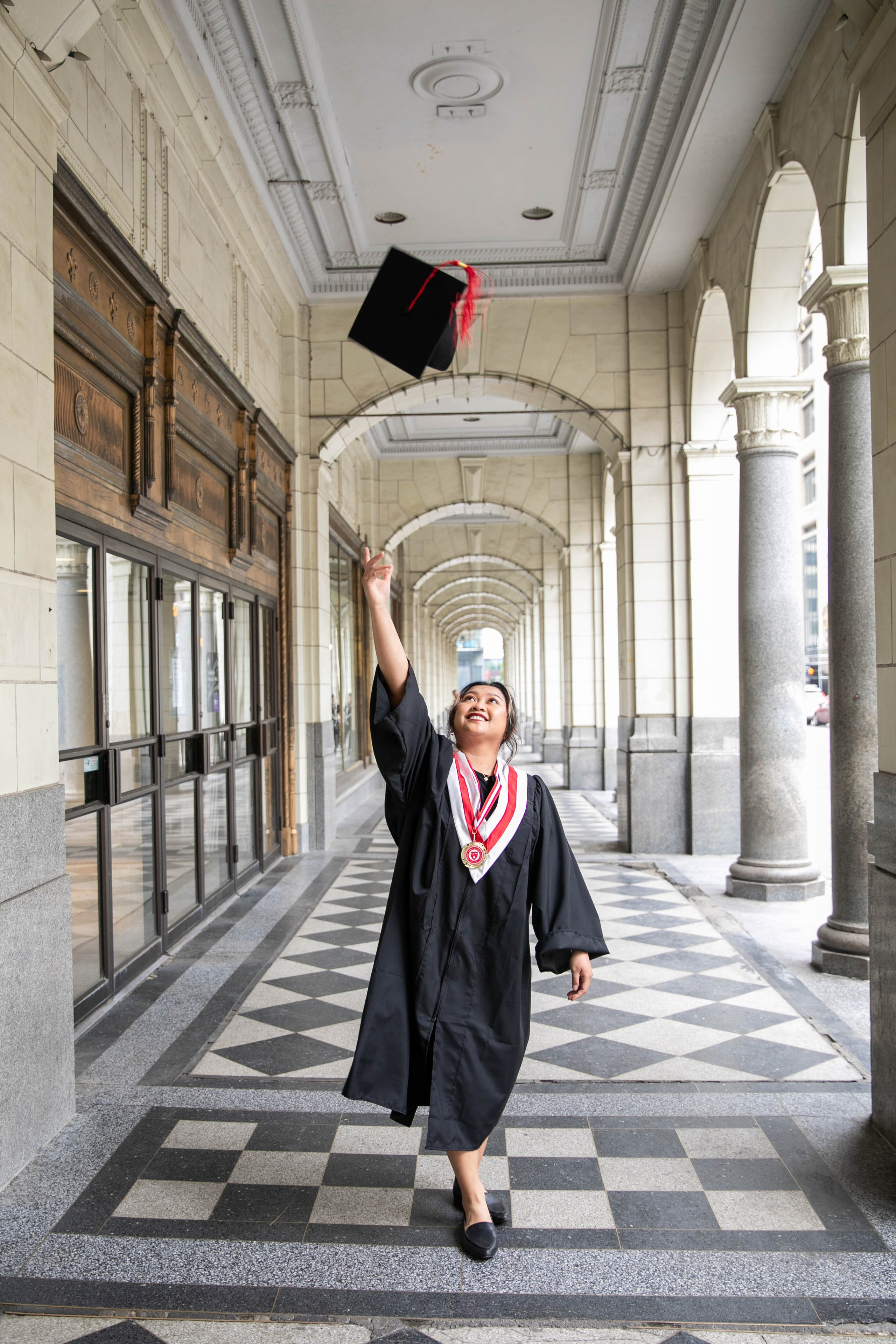 Graduation — Hoeving. Ching Li Photography