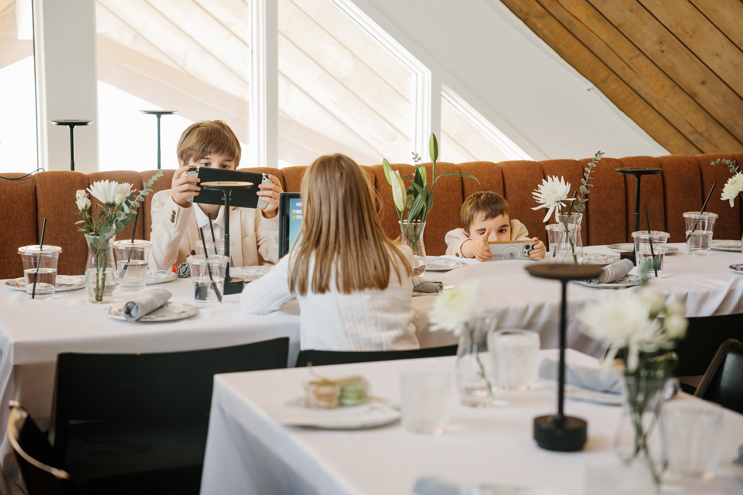 04.27.2025 Wedding. Wedding family event photographer in Chicago Nick Yushevich