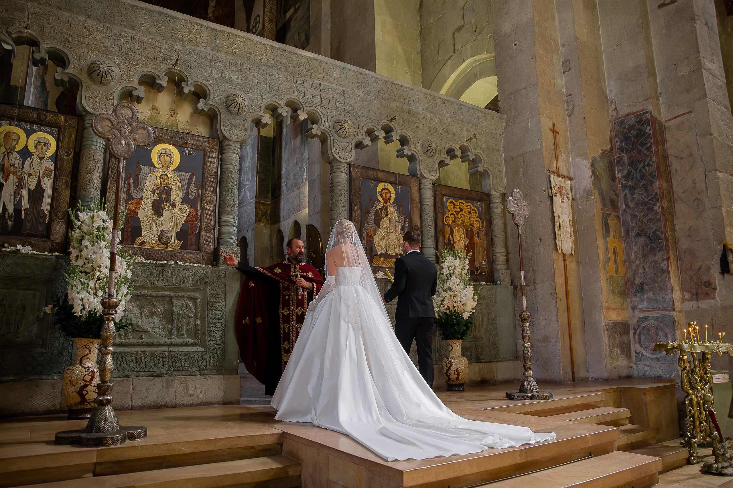 Венчание в Светицховели. Свадебный и семейный фотограф Екатерина Шестакова