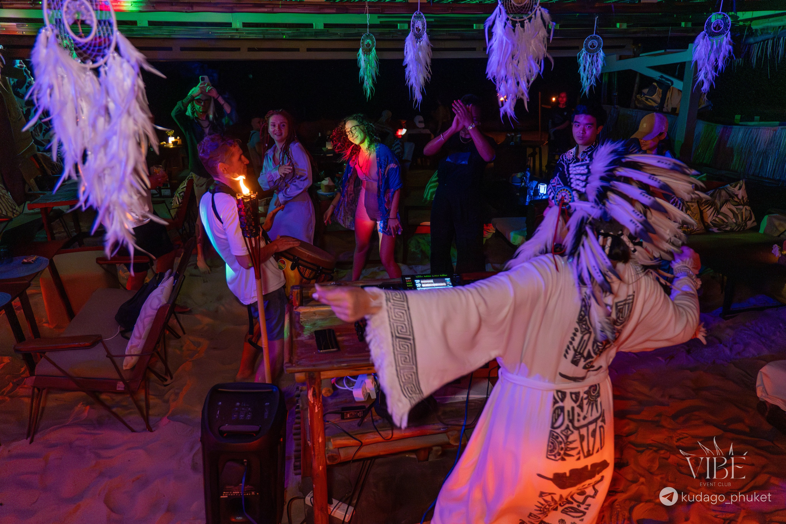 Вечеринка Boho Vibe | Фоторепортаж | Афиша | DAVAYSXODIM.com PHUKET. АФИША|ФОТОРЕПОРТАЖИ|ИВЕНТЫ|ПХУКЕТ