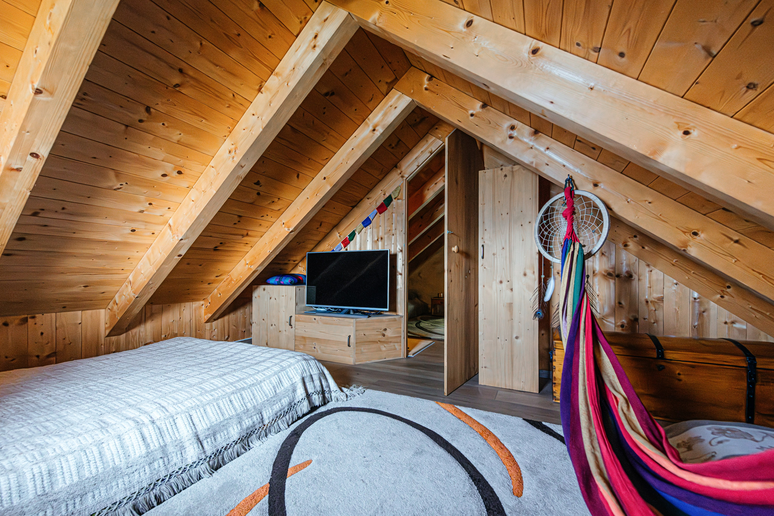 Rustico, VAL RESA, TICINO. Hallo! Ich bin Elena und arbeite als Immobilienfotografin