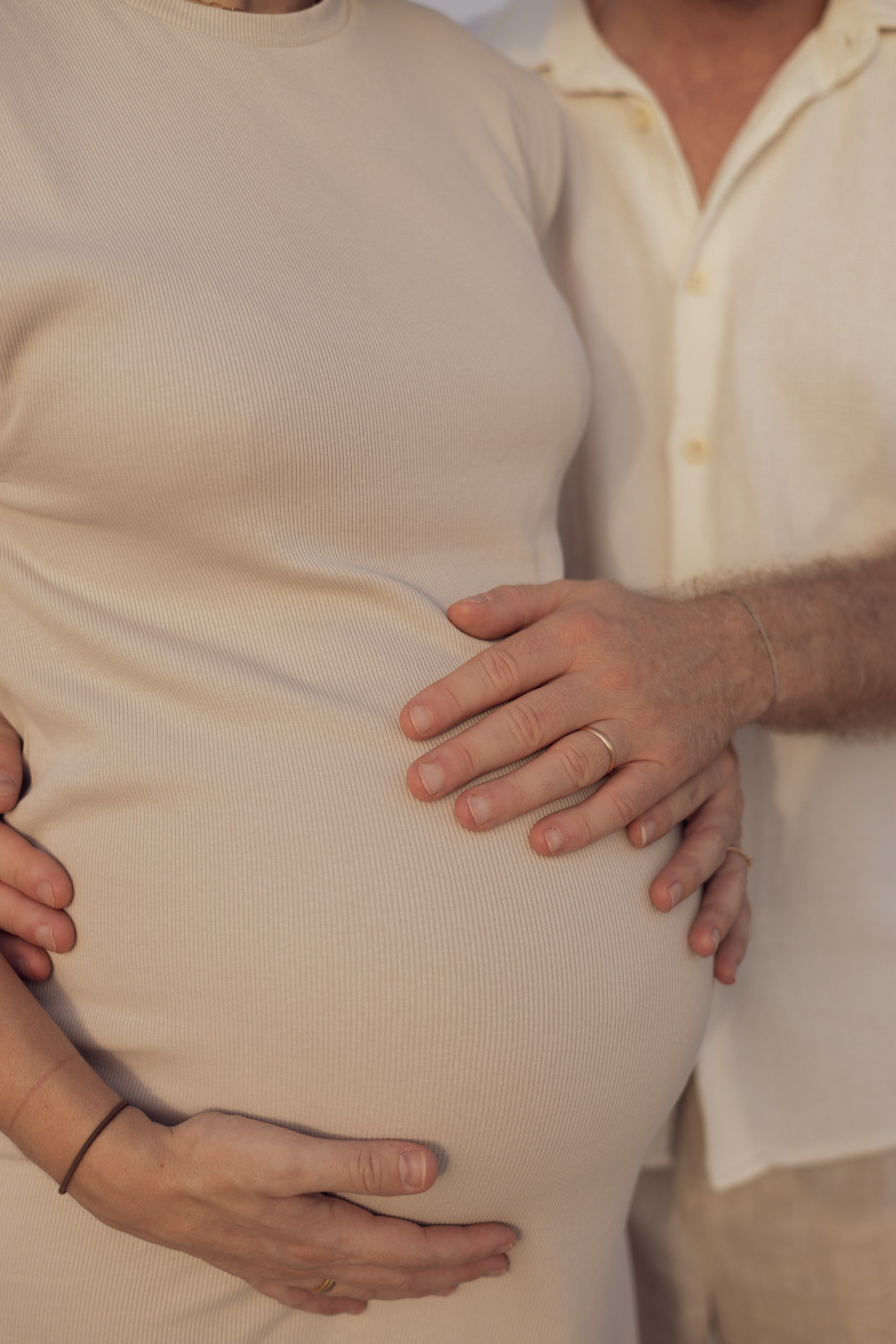 Maternity Session — Beach. Family Photographer in Dubai