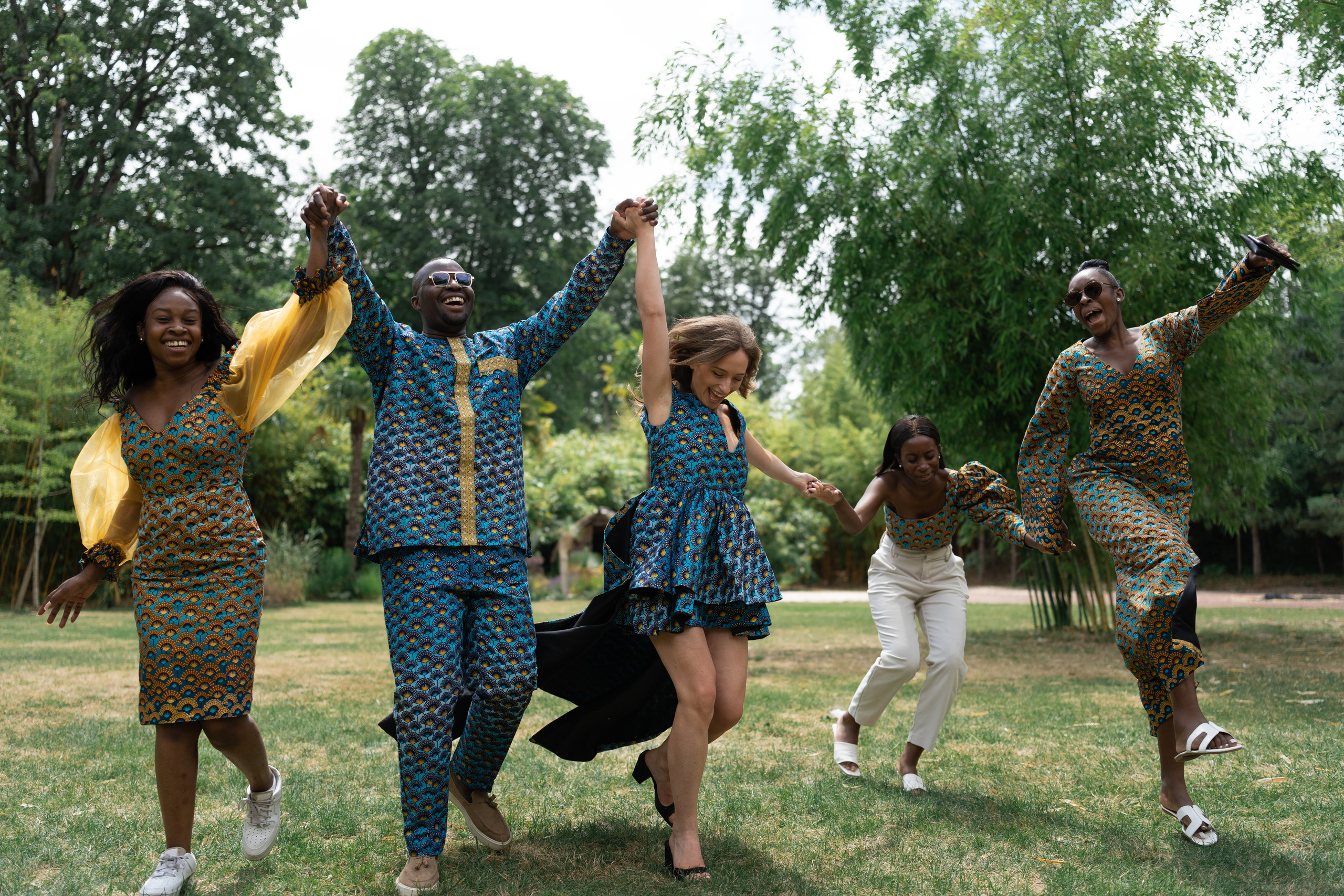 Fanny & Hermann. Dp films - Agence de création de contenu photo et vidéo