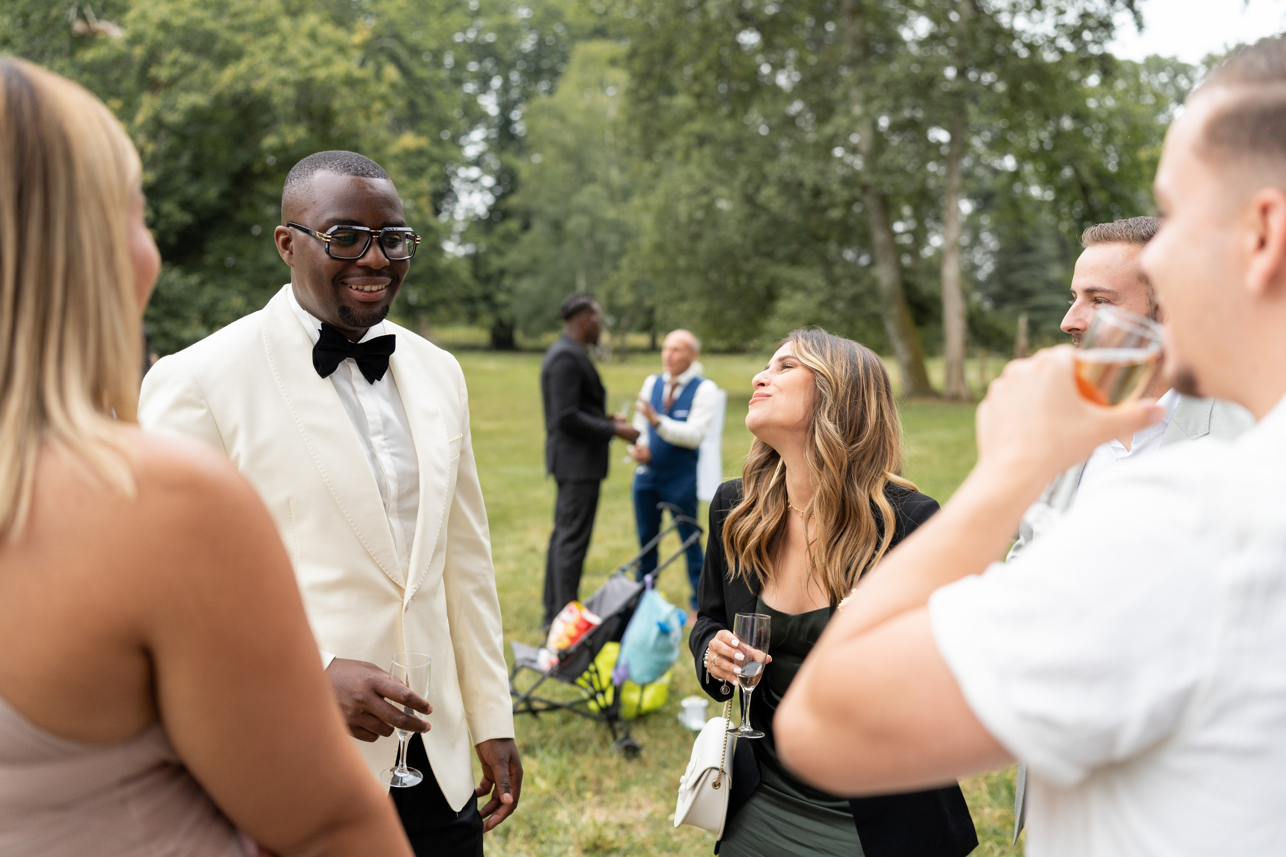 Fanny & Hermann. Dp films - Agence de création de contenu photo et vidéo