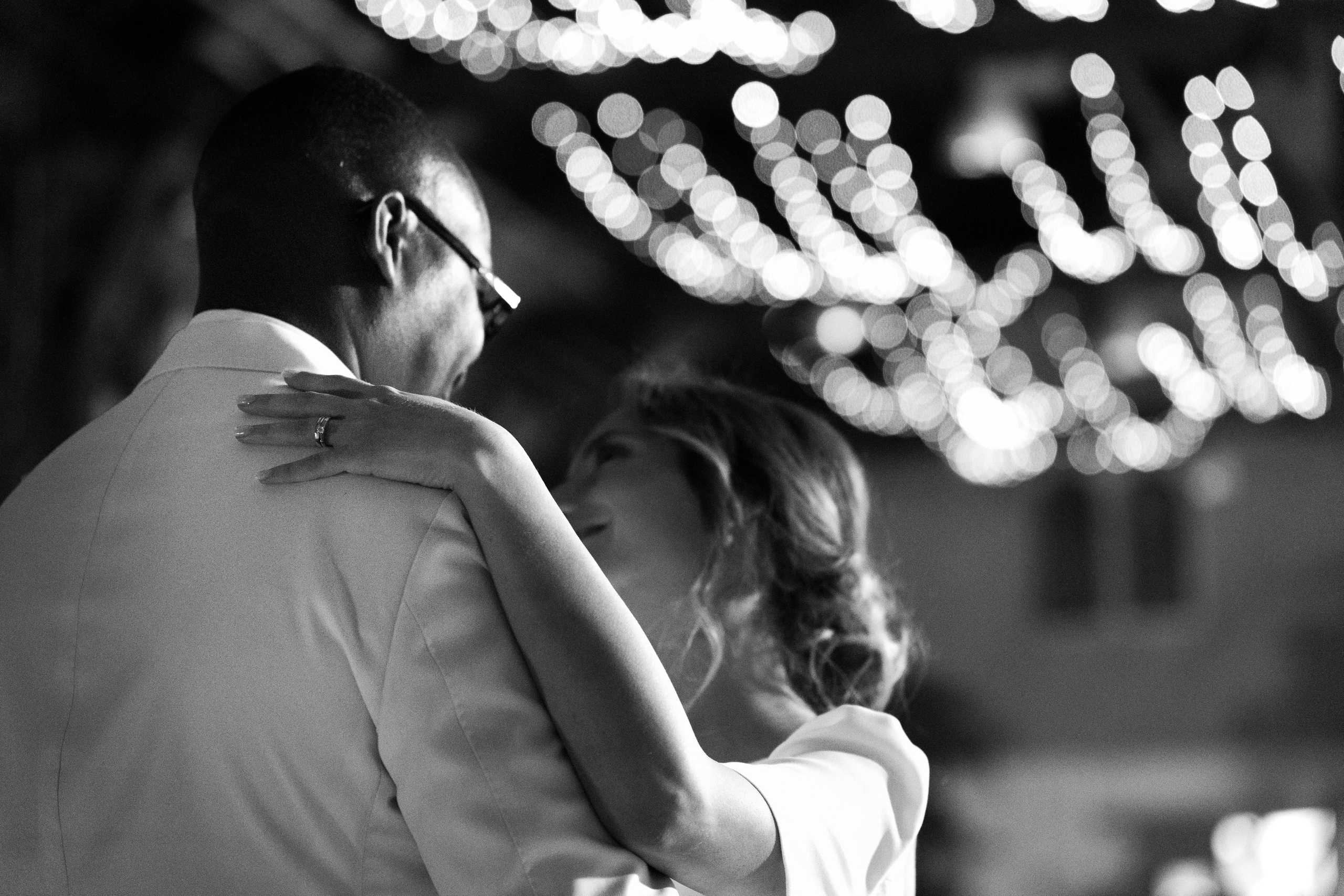 Fanny & Hermann. Dp films - Agence de création de contenu photo et vidéo