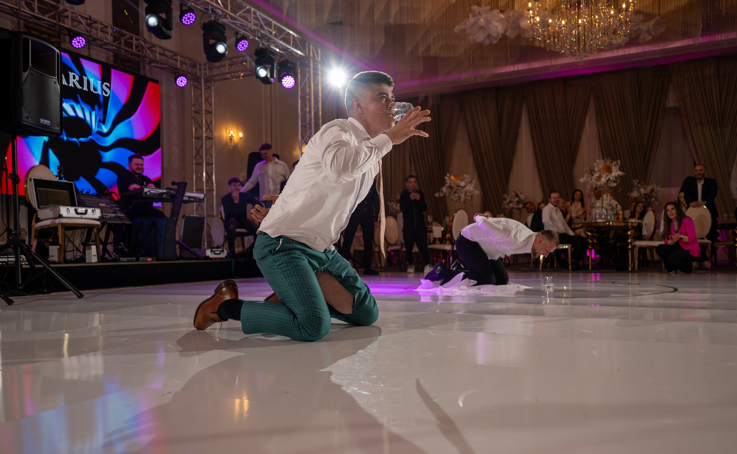 BOTEZ DARIUS. Fotograf de evenimente si portret!