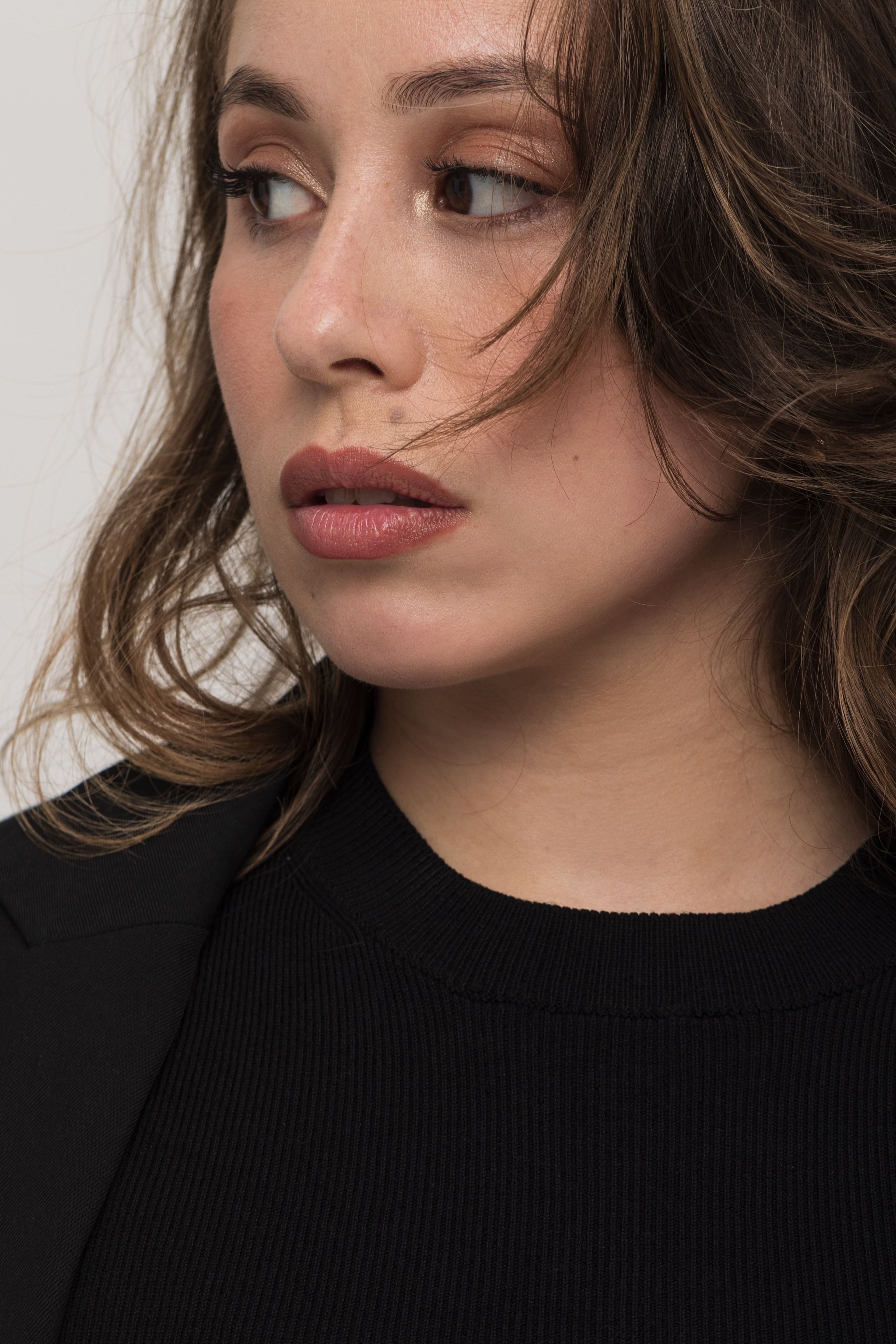 CORPORATE. ESTUDIO DOZE