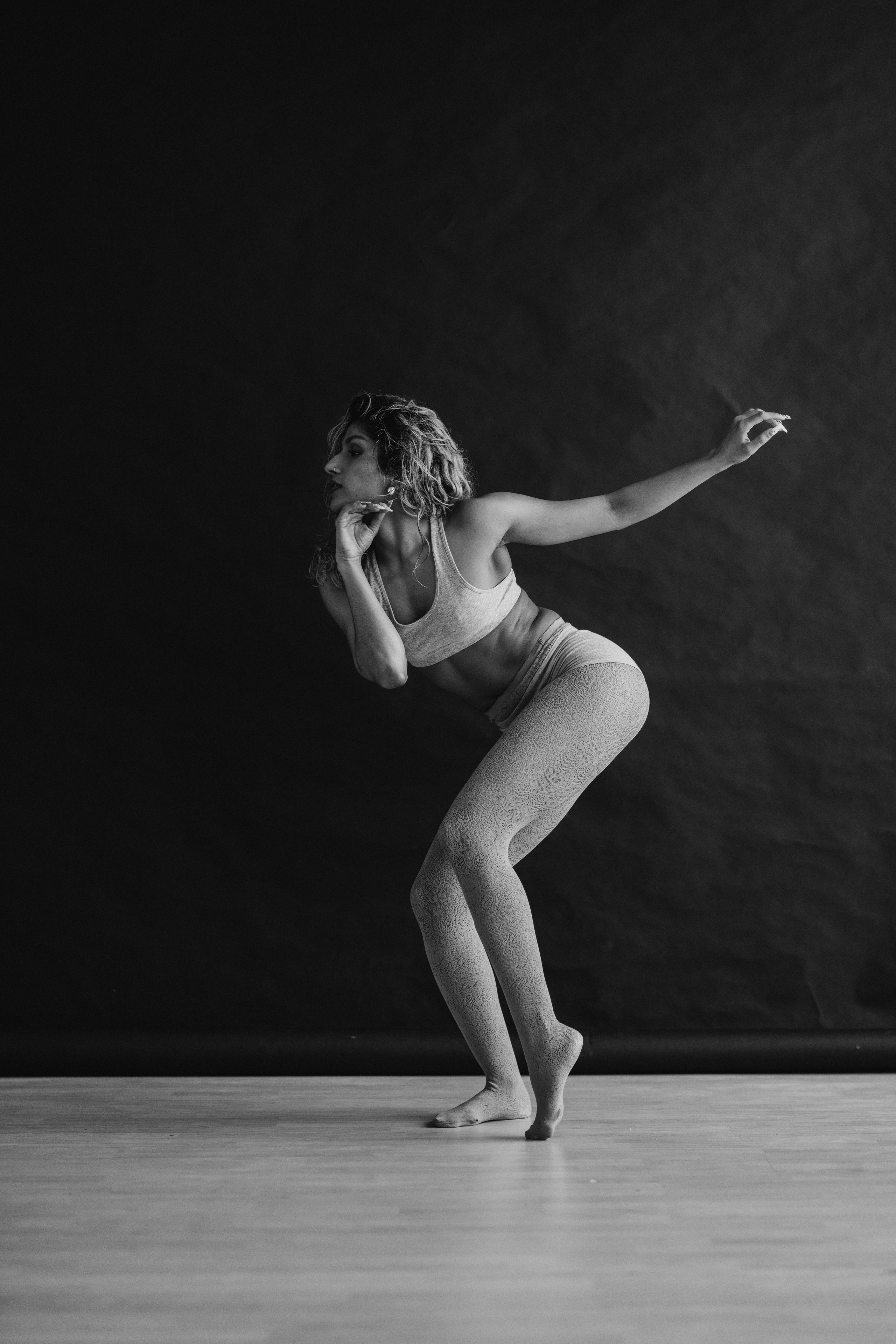 DANCERS. Victoria Olonen – Cinematic Portrait Artist | Helsinki & Europe