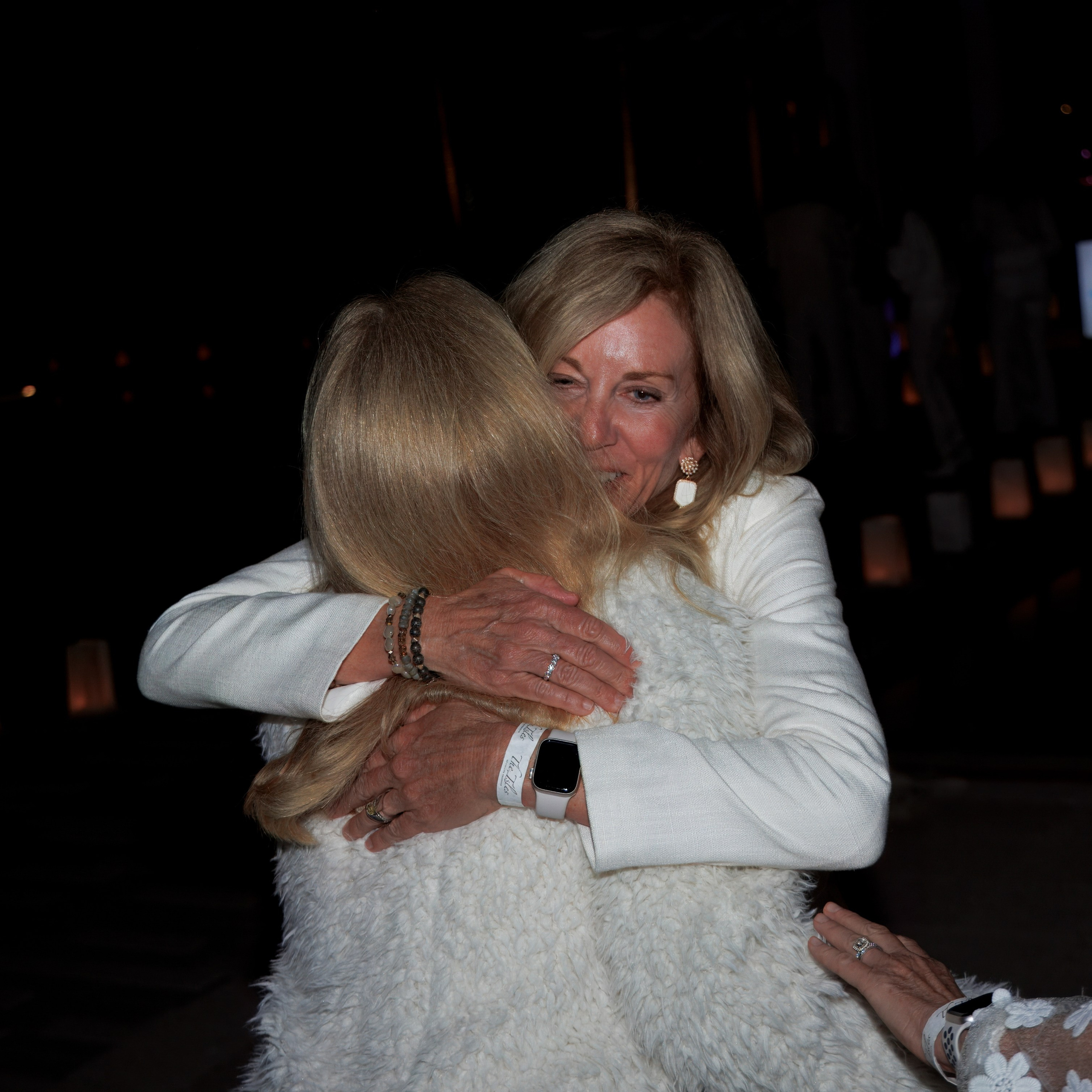 The Isles White Party. Out and About 239