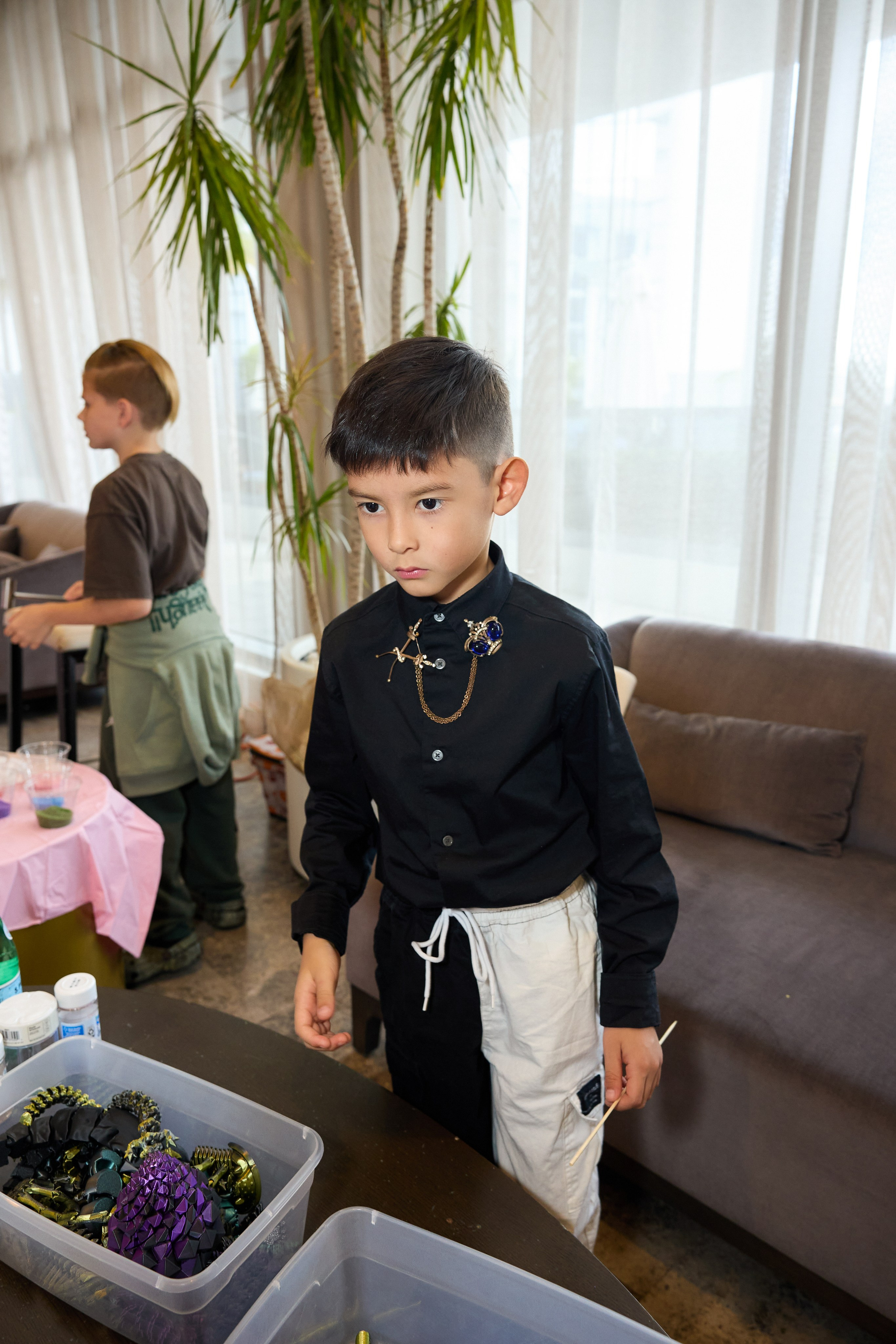 Авторская благотворительная художественная выставка Дианы Бортник. Фотограф Юлия Маковеева