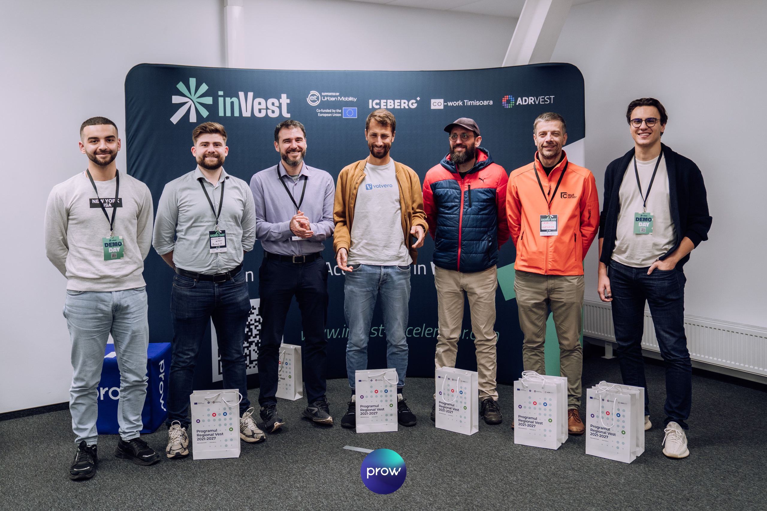 InVest DemoDay @ Cowork. Cozac Cristian Photographer