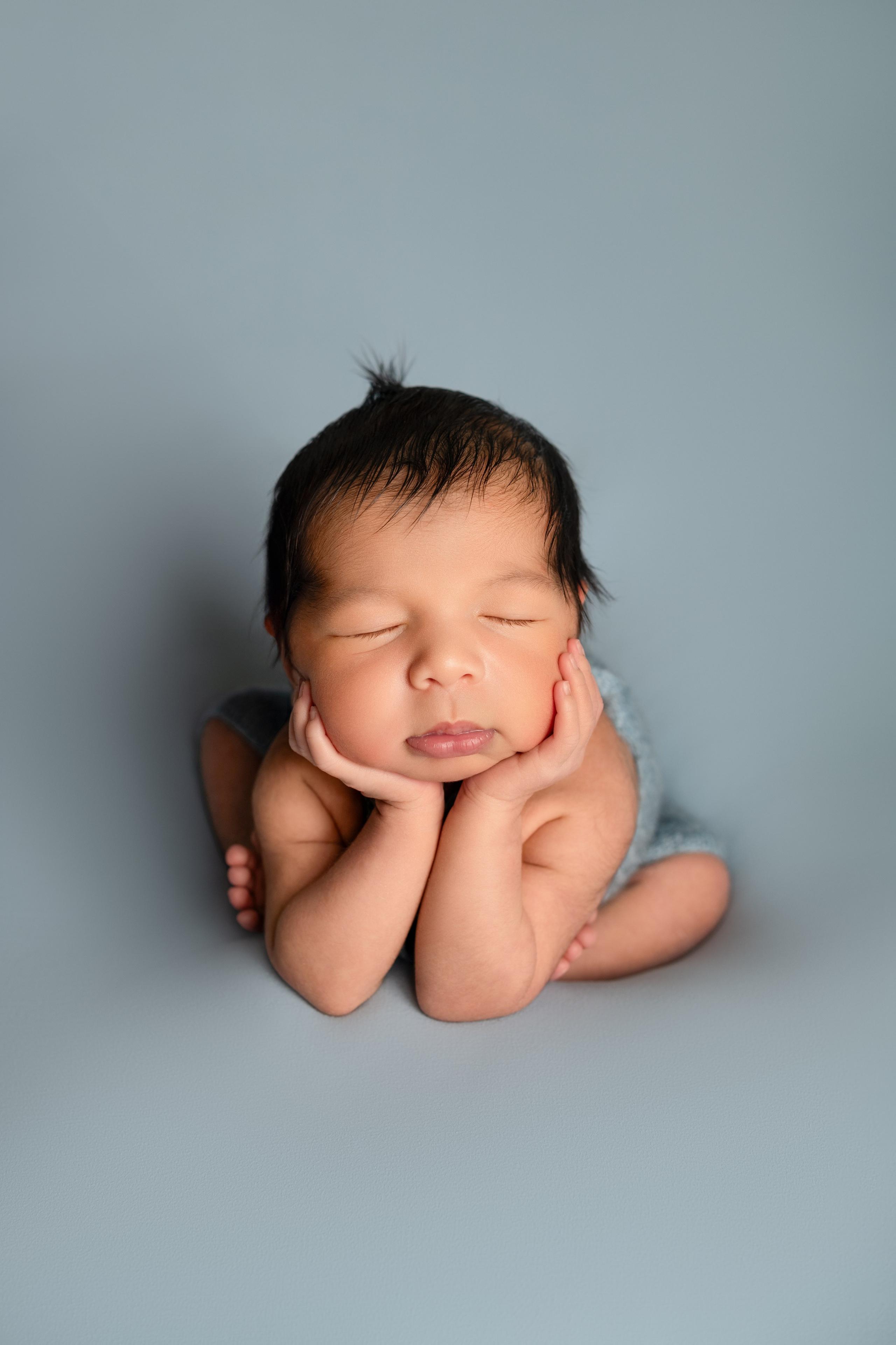Newborn. Newborn photographer Sacramento