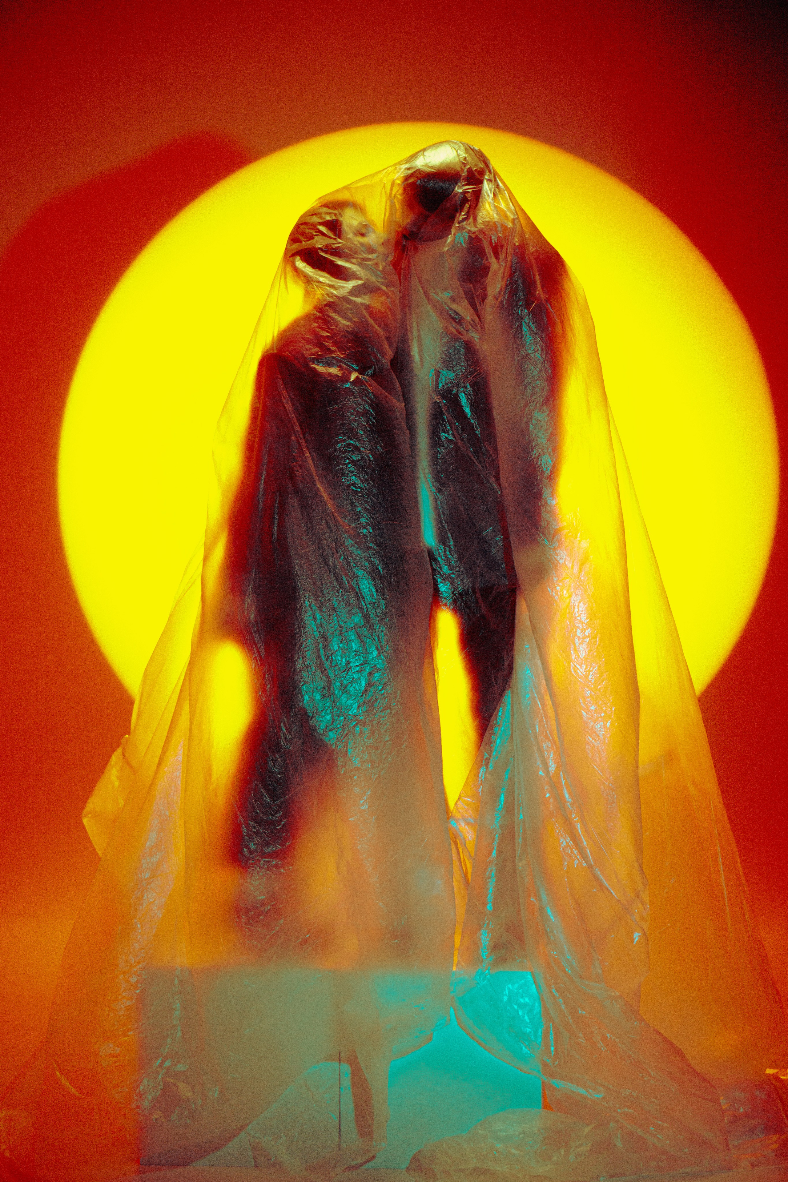 Пара окутанная пленкой