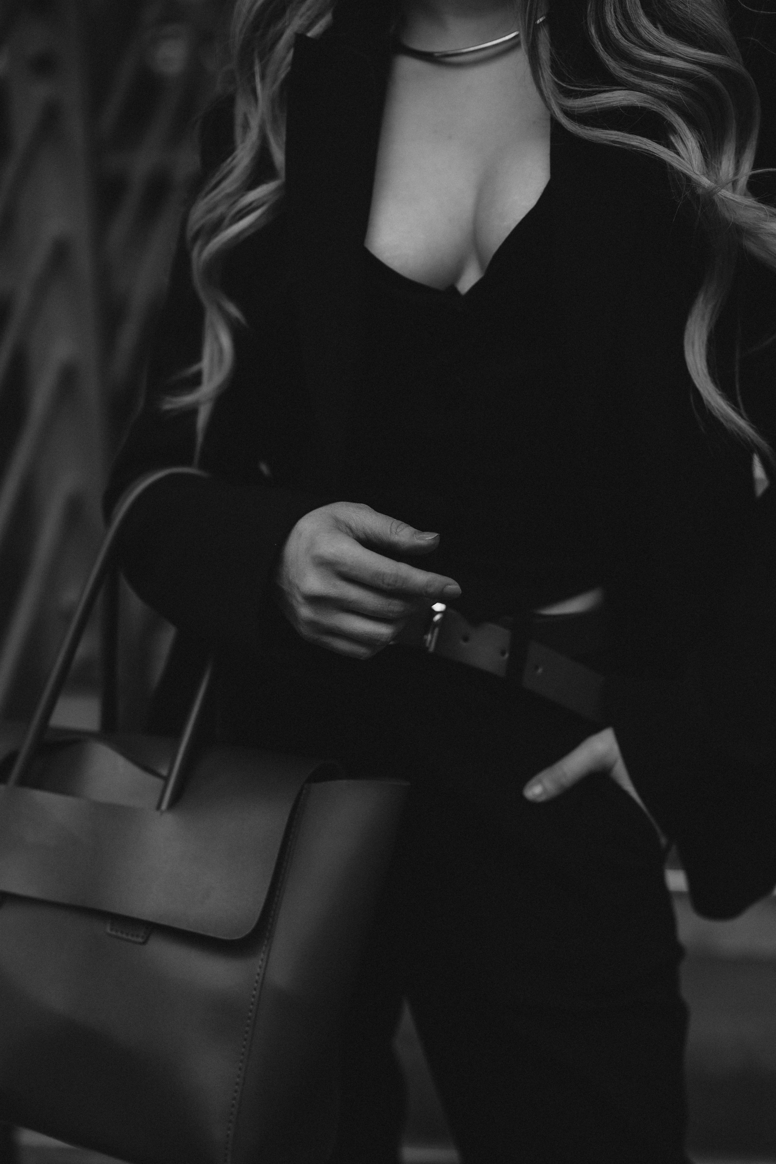 Black&White city walk. Woman in Heels&Black suit. Cinematic Portrait Photography. Kristina Kozheltsova- Soulful Portrait&Lifestyle&Love Story Photographer in Leipzig, Germany