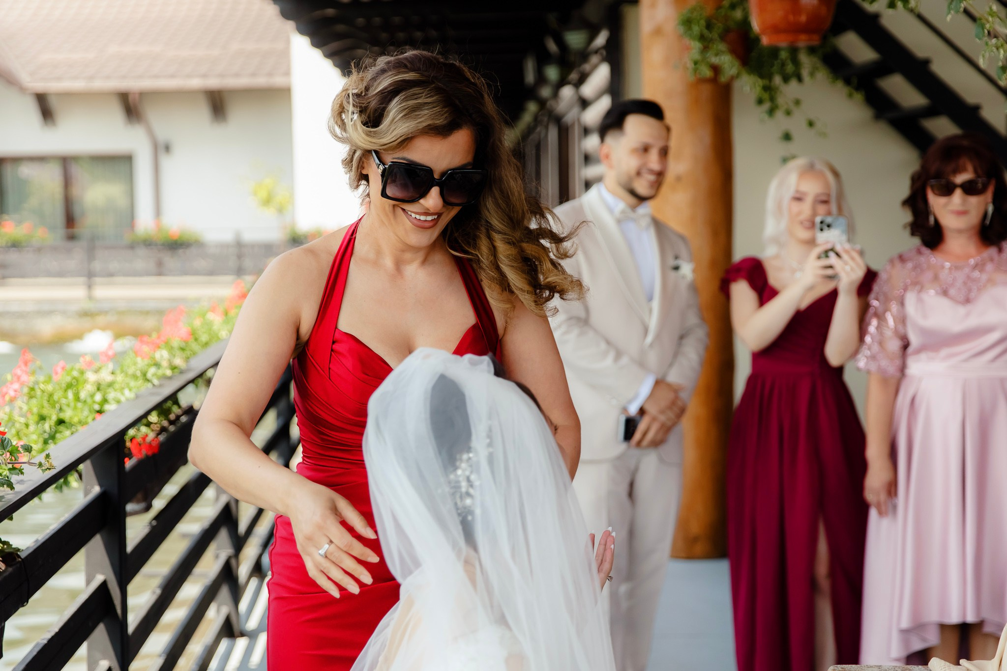 Ioana & Ionuț | Nuntă de poveste la Păstrăvăria Poiana din Mălini județul Suceava. Servicii foto-video profesionale, pentru momente de neuitat