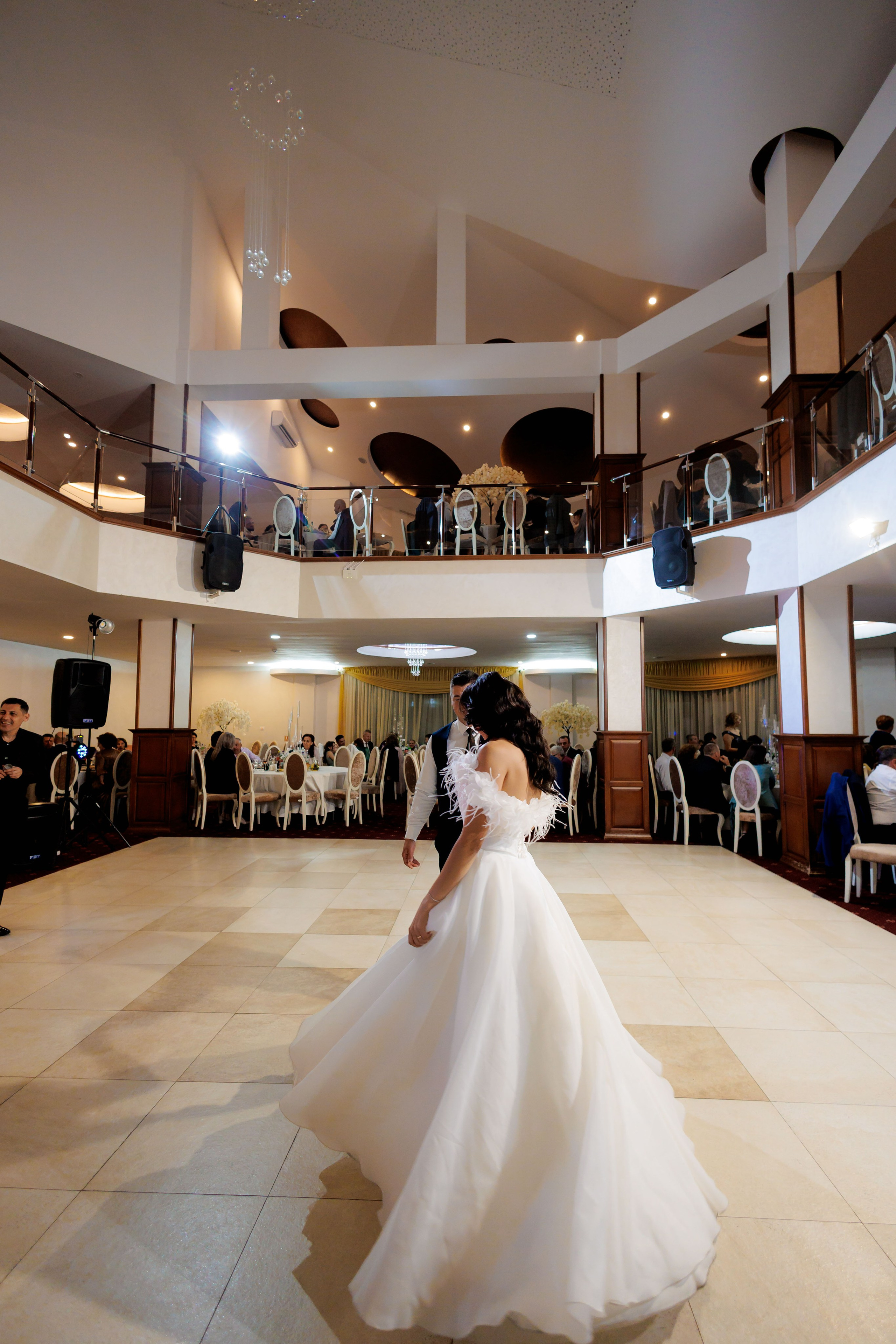 Loredana & Emilian – Ziua Nunții | Videografie - fotografie Botez Suceava, Iași, Botoșani. Servicii foto-video profesionale, pentru momente de neuitat