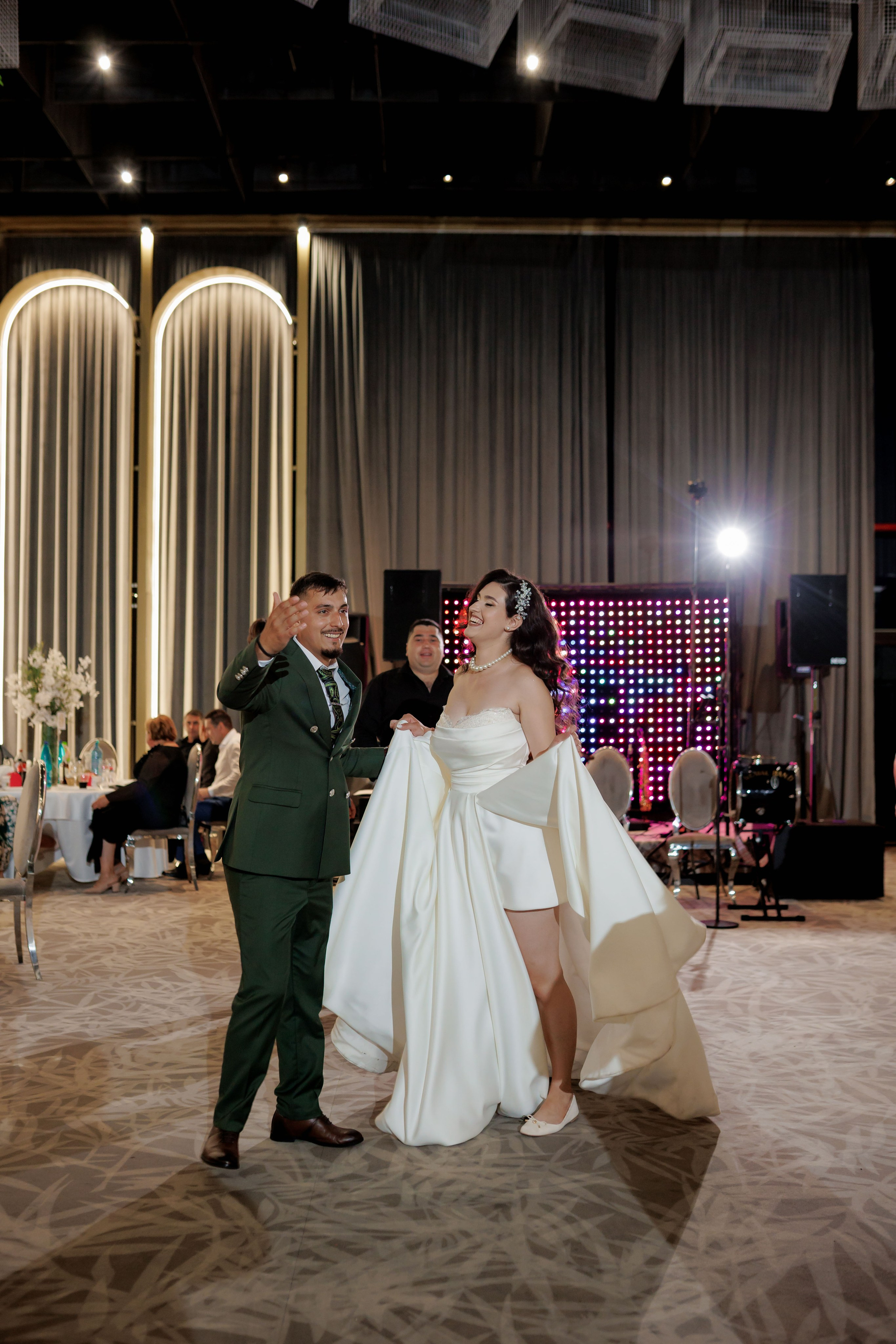 Nunta Nicoleta & Răzvan | Fotografie & Videografie Profesională. Servicii foto-video profesionale, pentru momente de neuitat