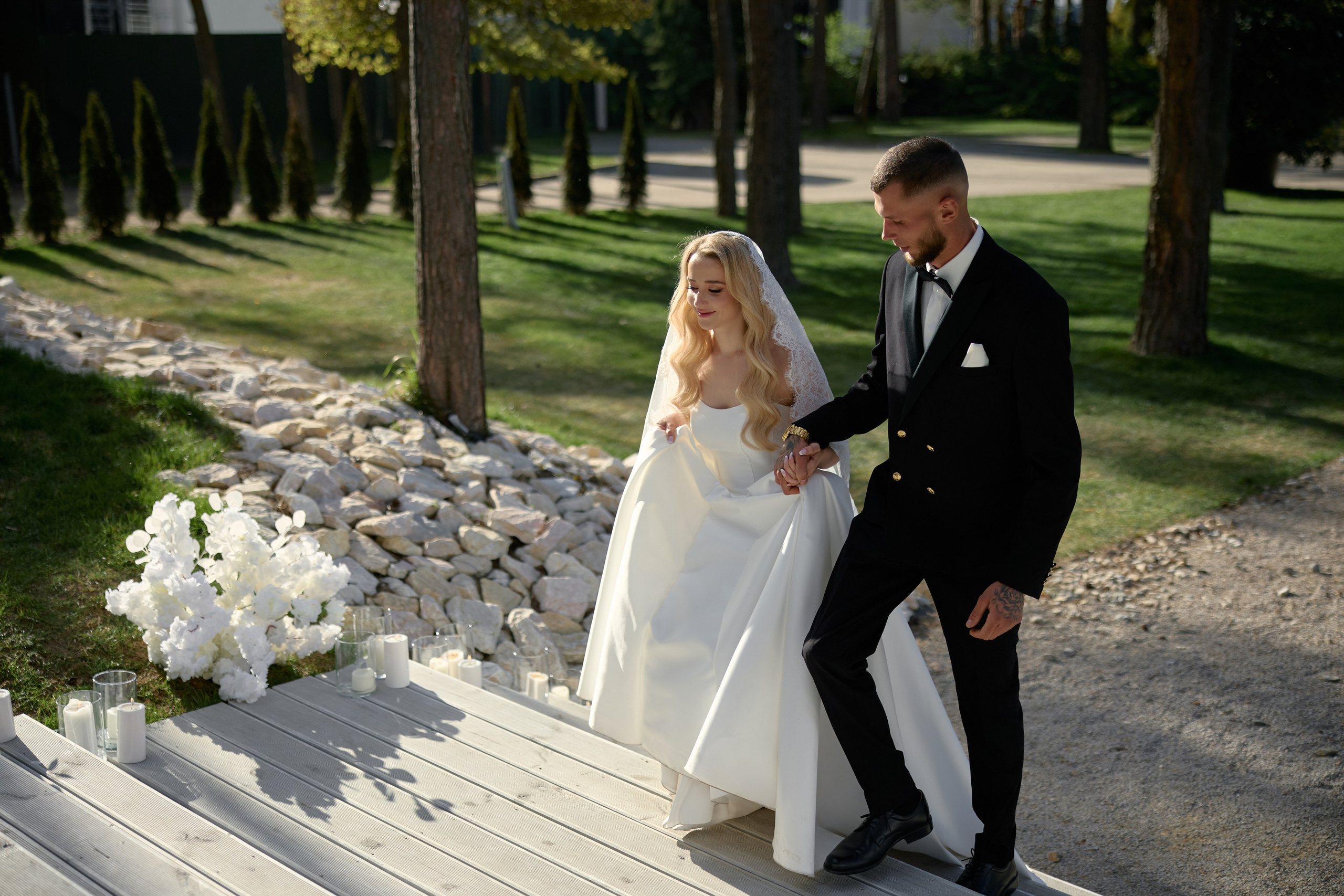 Natalia & Roman. Dworek przy lesie. Fotograf ślubny i rodzinny w Krakowie Yana Klymova