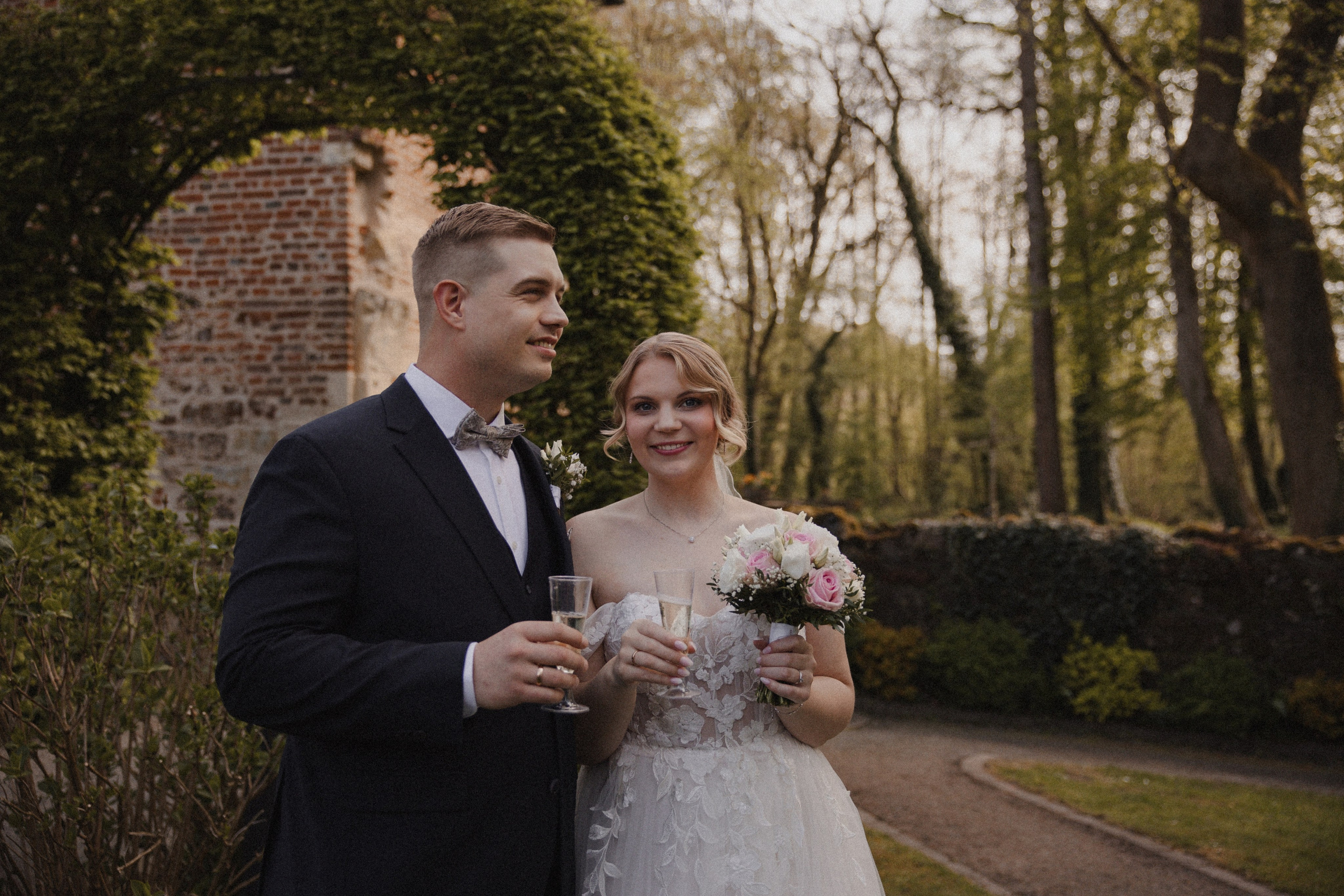 Lorena & Jan l Schloss Sythen. Hochzeitsfotografin Bochum | Halyna Reiche Fotografie NRW