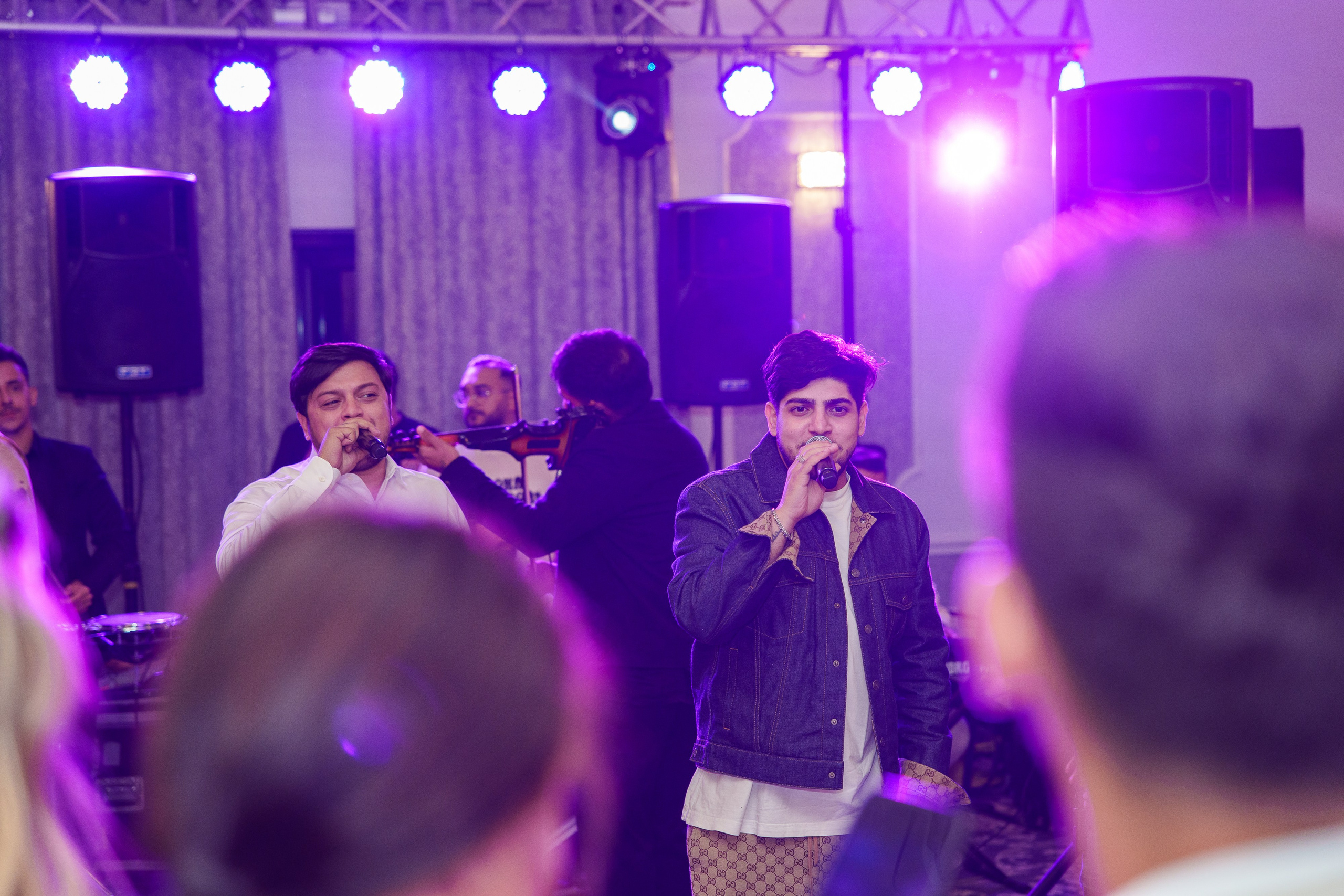 Bella & Adi. Foto Studio — Fotograf de evenimente, nunti, botezuri, portrete