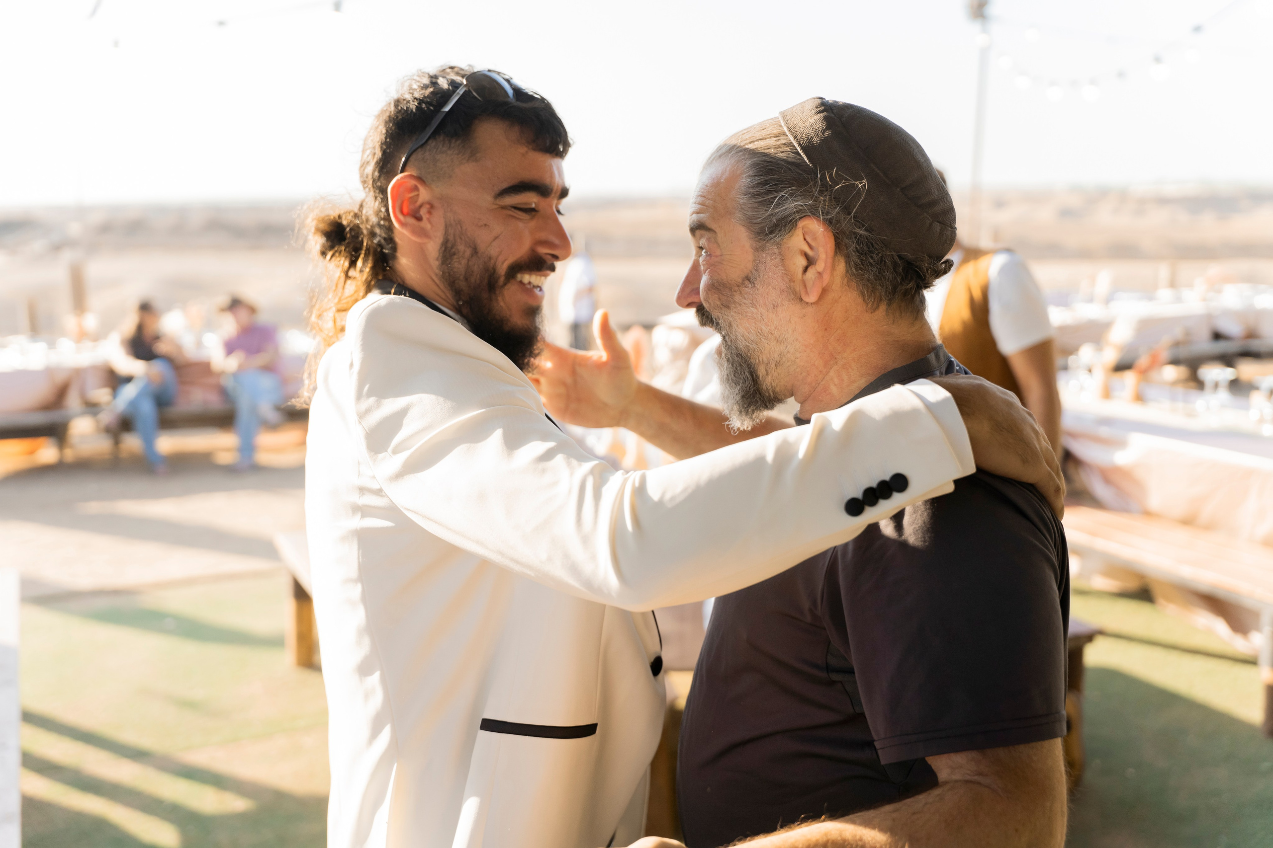 אביה ואחיה. יוסף מזרחי צילום חתונה, ברית וזוגיות. צלם מקצועי שאוהב להוציא אתכם הכי יפים ברגעים הכי מרגשים