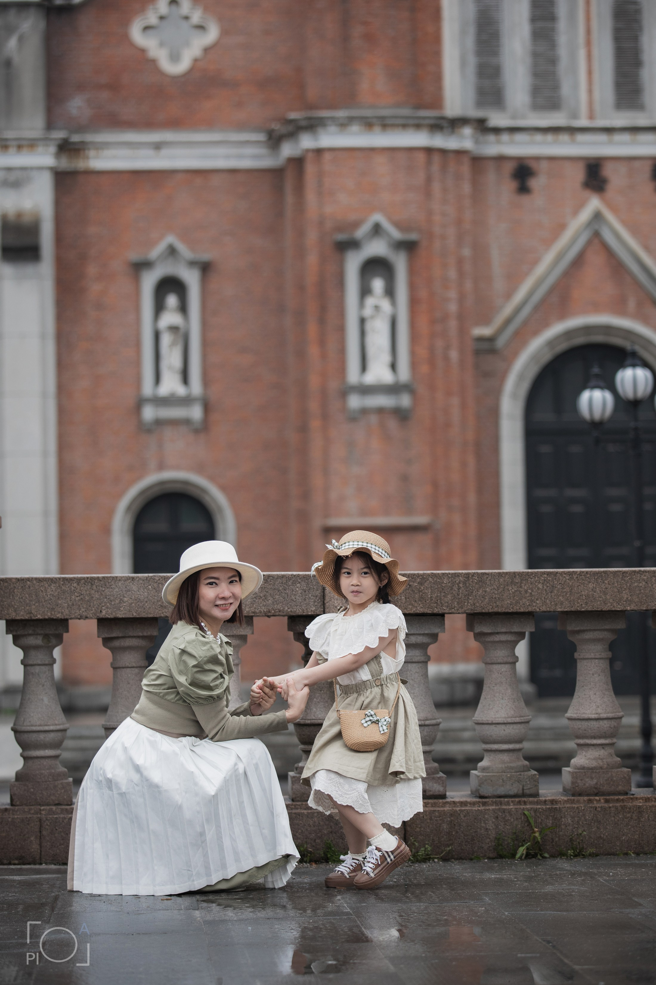 Семейная фотосессия в шанхайской киностудии. Photographer in Shanghai — Lola Pidluskaya
