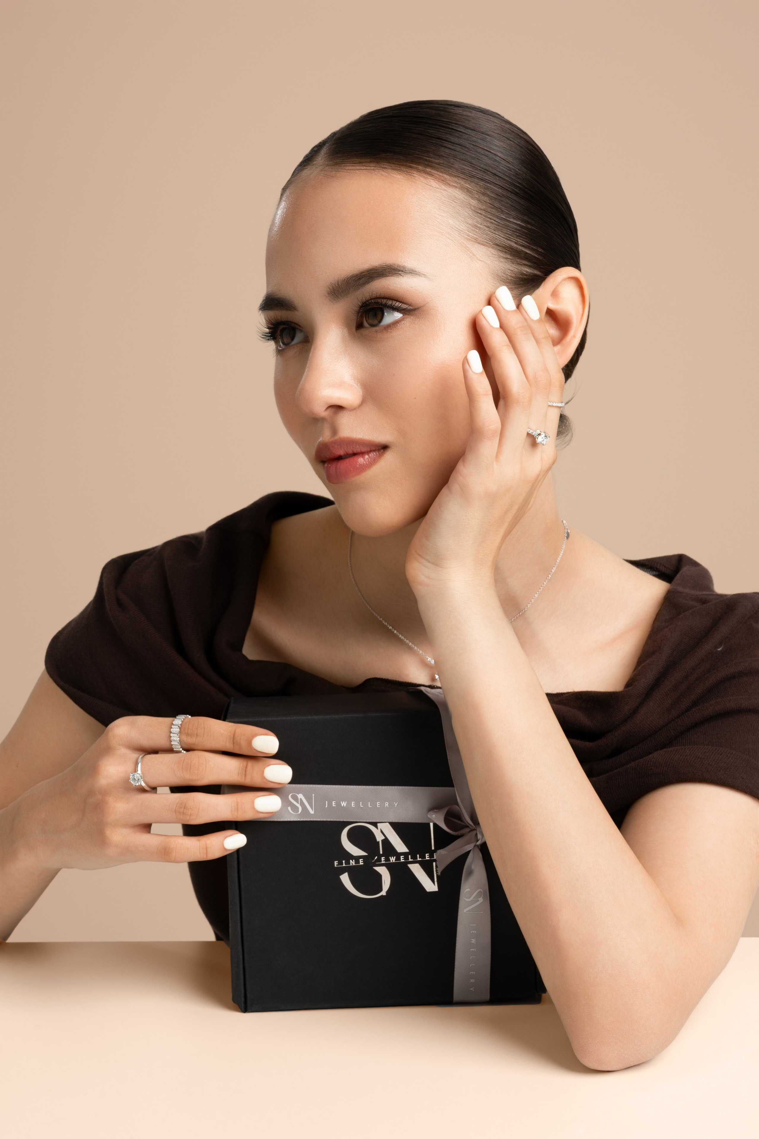 SN JEWELLERY. ФОТОГРАФ В ГОНКОНГЕ (СВАДЬБЫ, FASHION, СЕМЕЙНЫЕ, МЕРОПРИЯТИЯ, ФОТОПРОГУЛКИ)