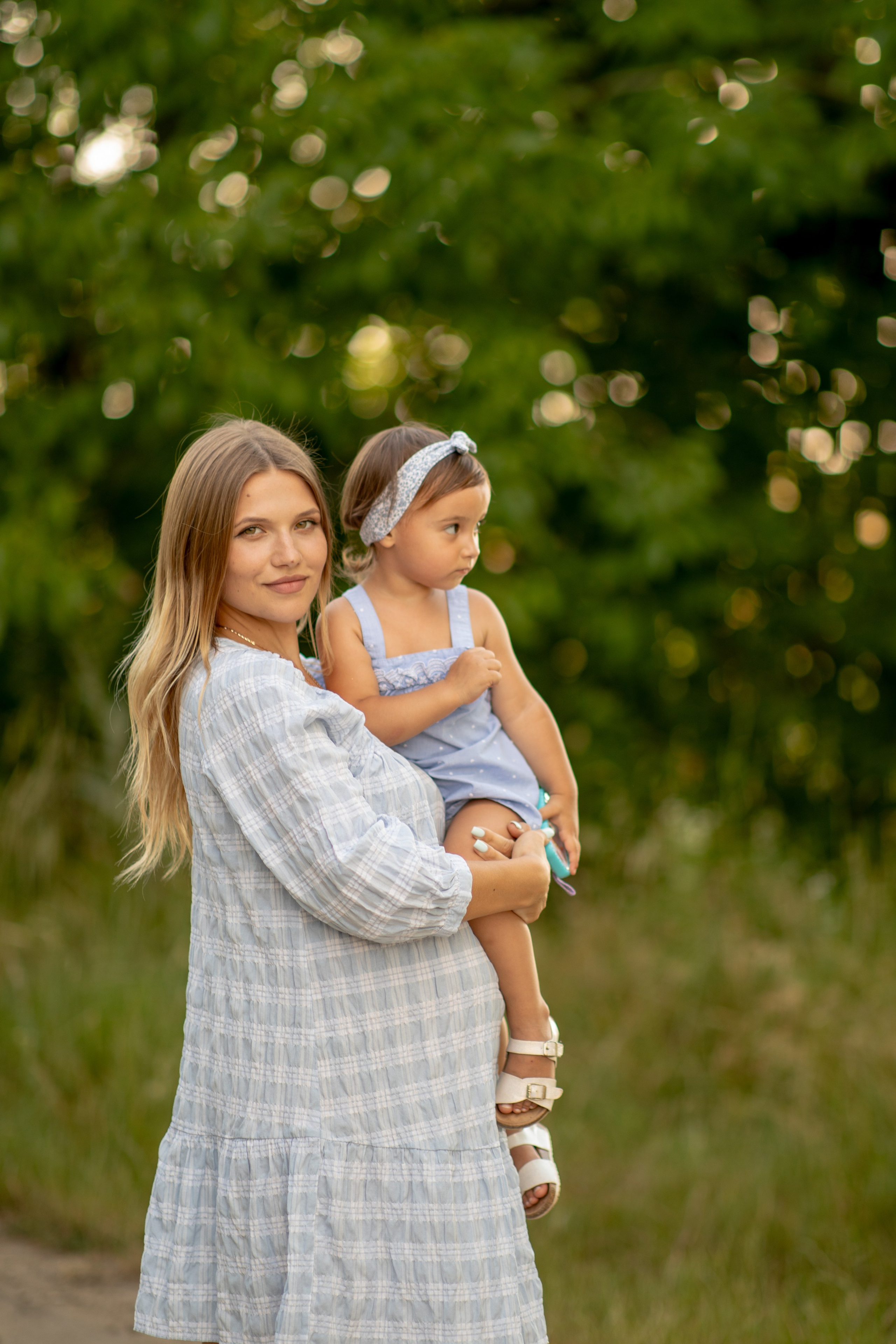 Family photo Maria si Elenica. N.D.photograph - fotograf de familie și portrete în Republica Moldova