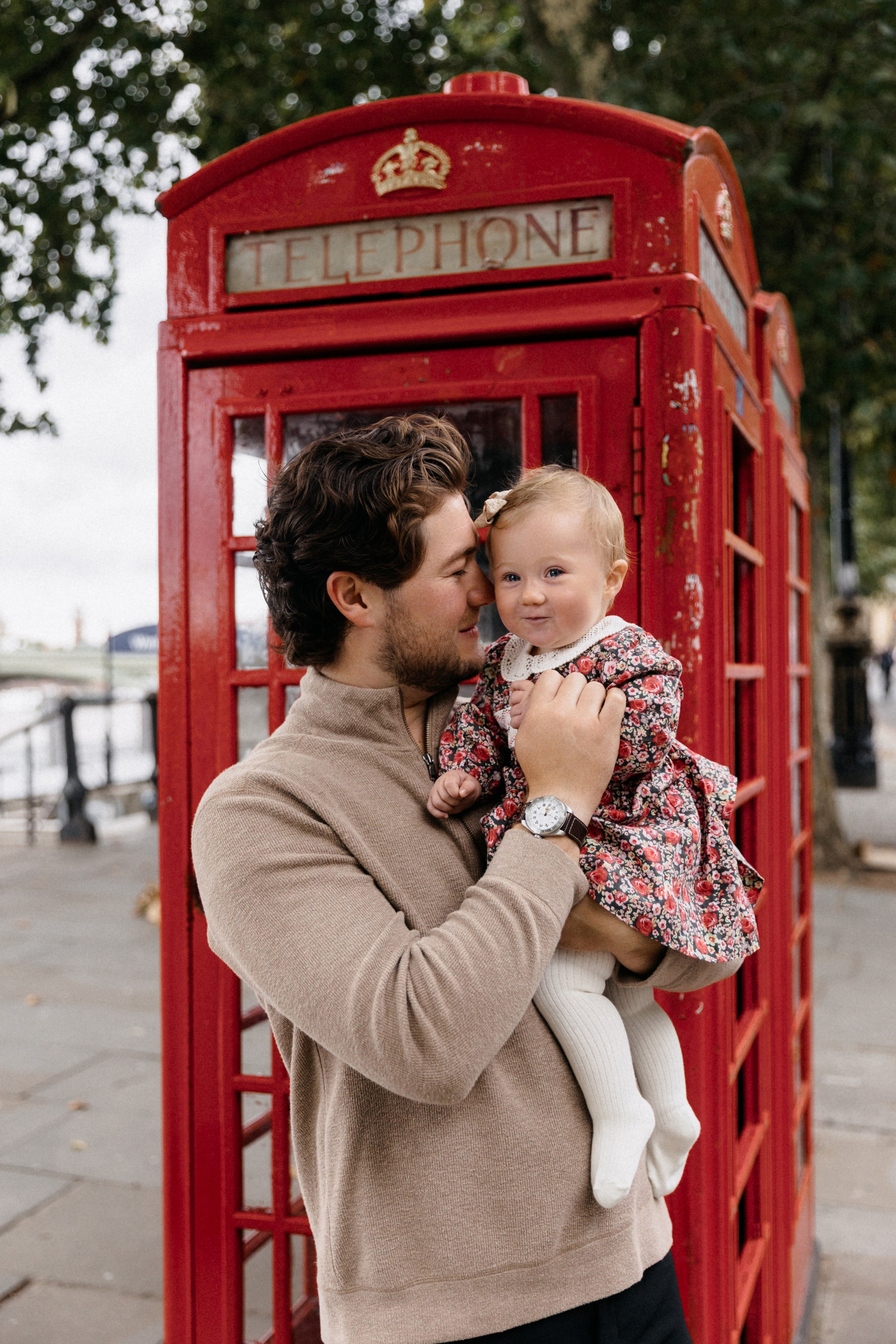 Family Photoshoot at Westminster. LondonPhotoStory — Vacation Photographer in London