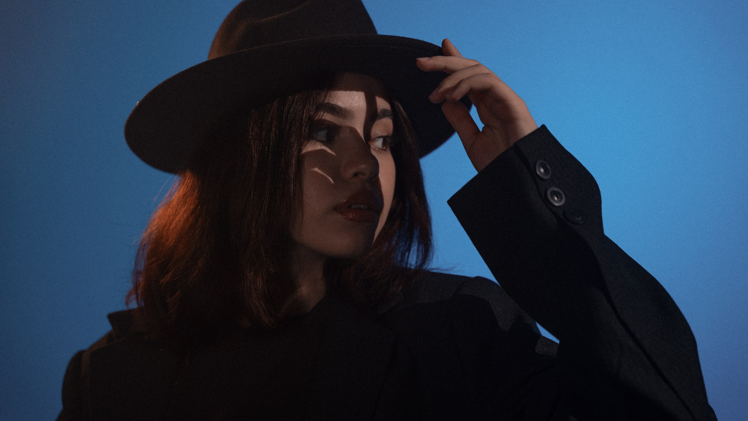 Emdinova. From rapture