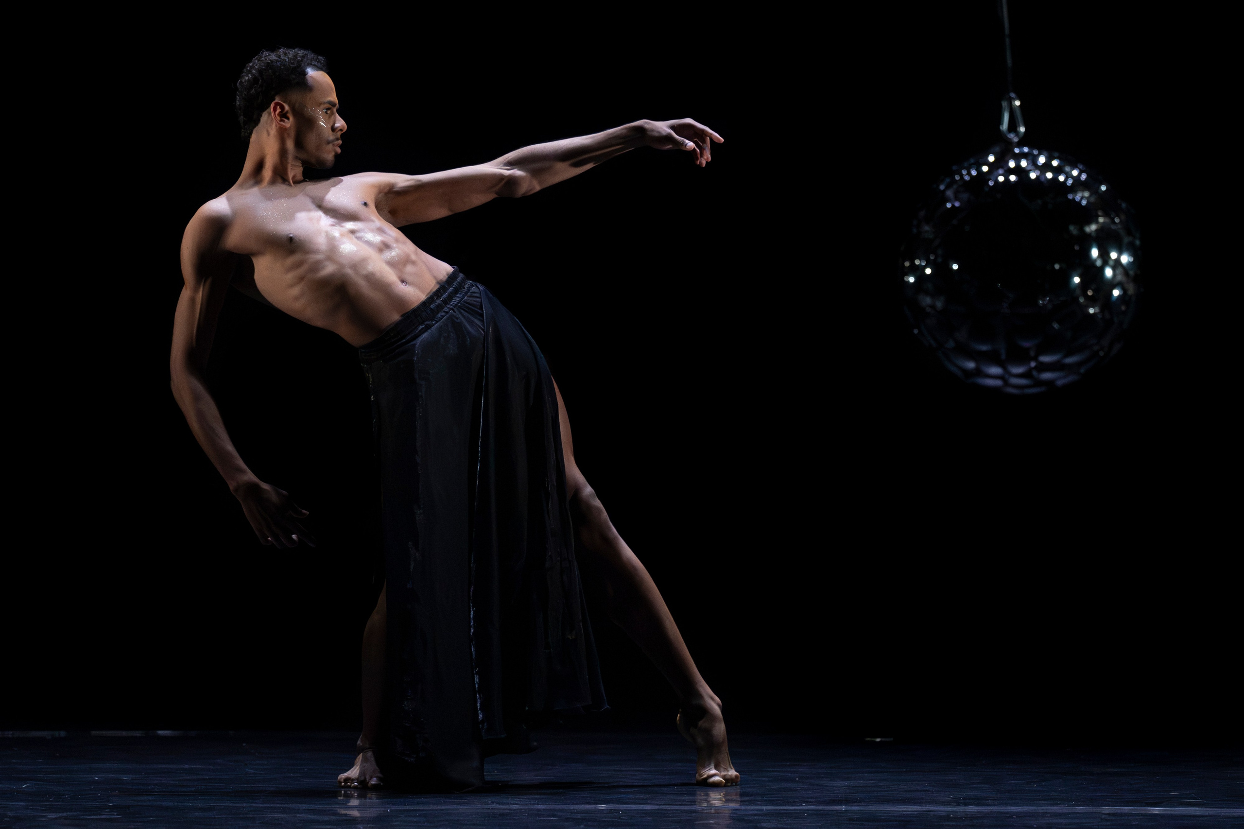 DANCE. ©2025 Adriano Escanhuela Photography